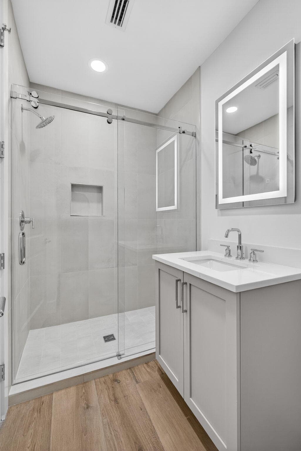 176 Lake Drive 1-302, Palm Beach Shores, FL 33404 — photo 31 of 56