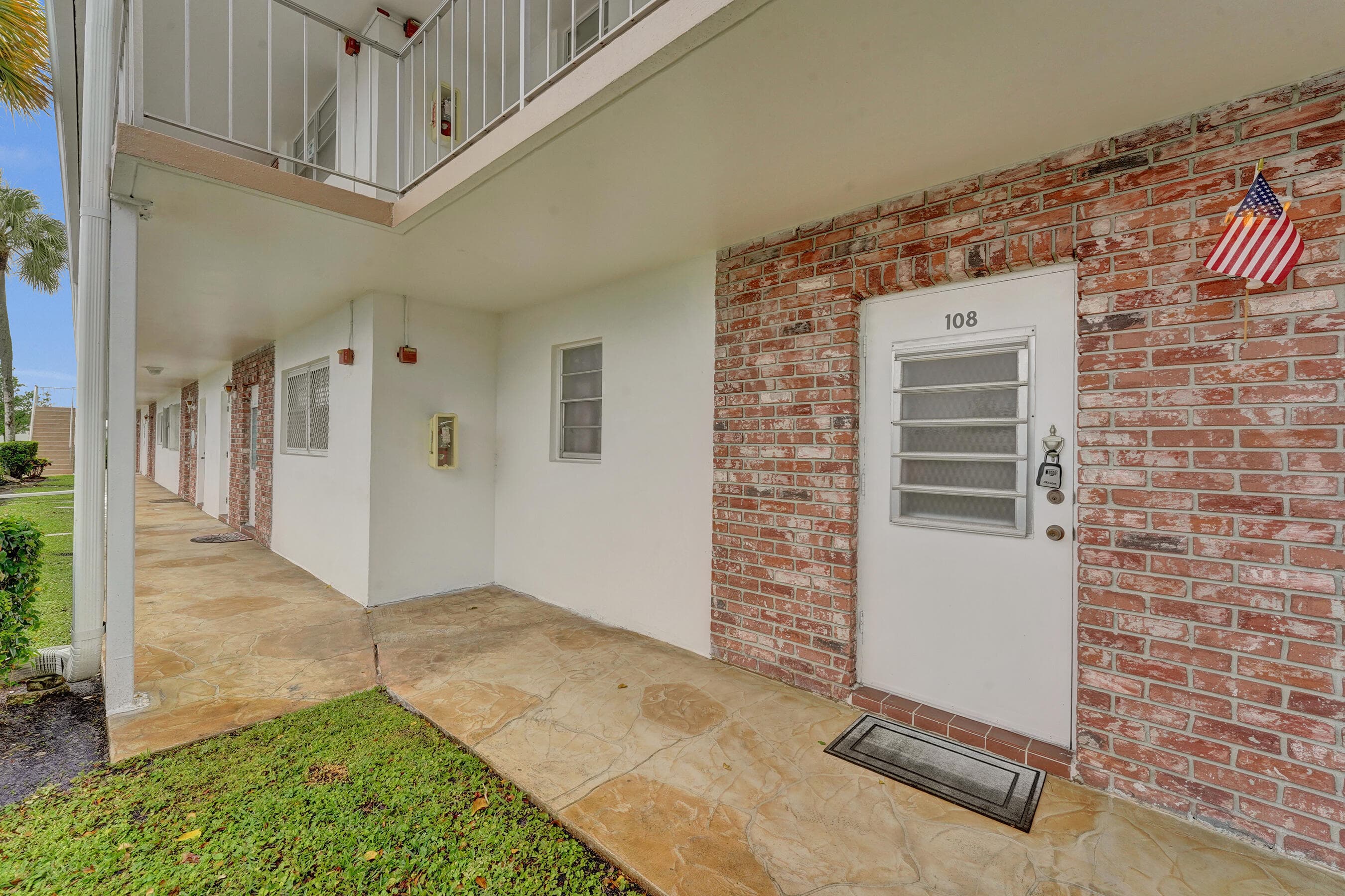 2551 W Golf Boulevard 108, Pompano Beach, FL 33064 — photo 1 of 28