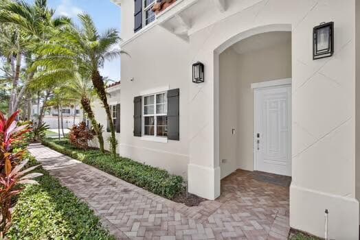 357 Chambord Terrace, Palm Beach Gardens, FL 33410 — photo 4 of 34