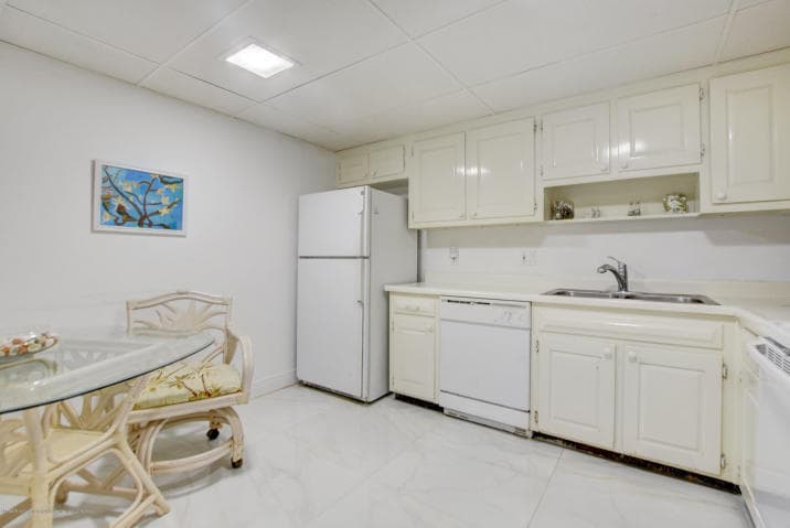 100 Worth Avenue 7, Palm Beach, FL 33480 — photo 24 of 28