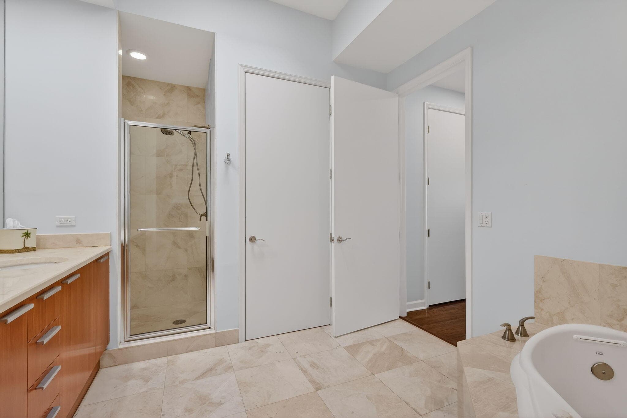 2640 Lake Shore Drive 2608, Riviera Beach, FL 33404 — photo 27 of 78