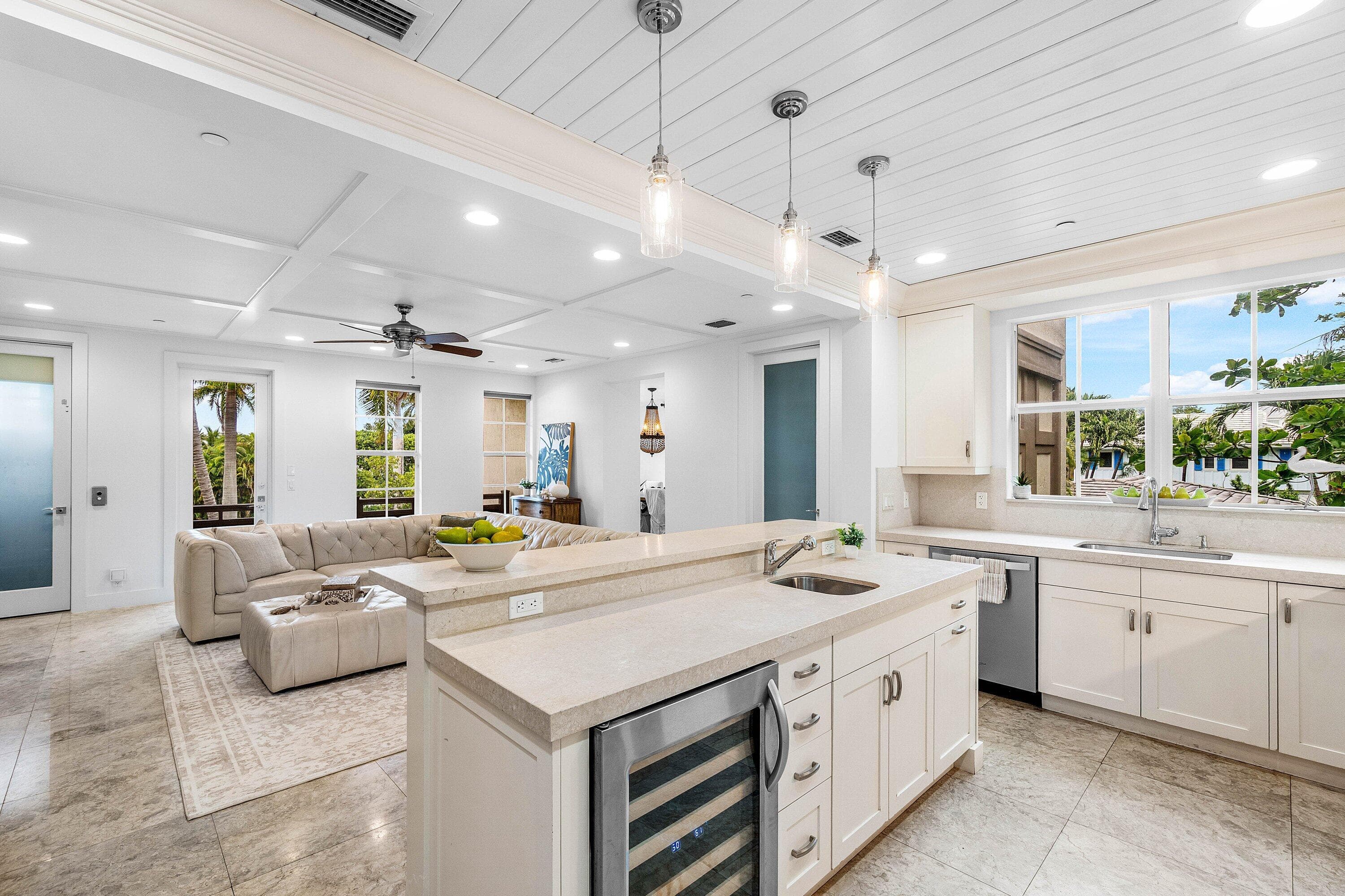 1108 Coconut Row, Delray Beach, FL 33483 — photo 4 of 31