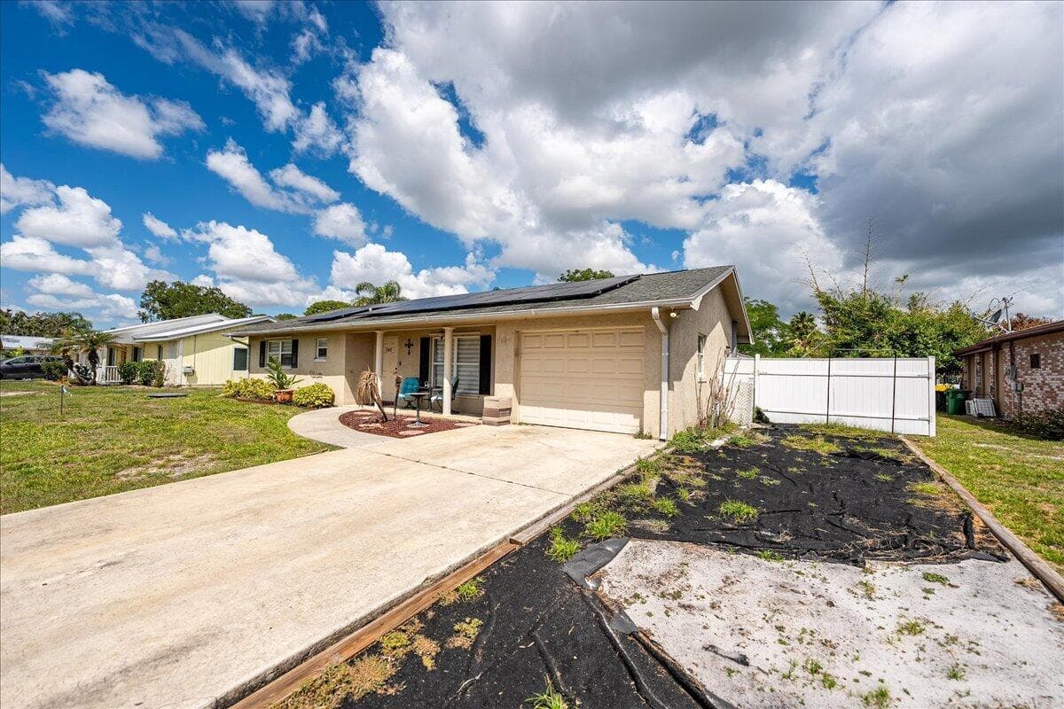 583 SE Greenway Terrace, Port St. Lucie, FL 34983 — photo 3 of 47