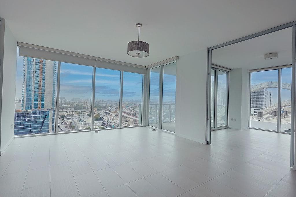 1040 Biscayne Boulevard 1406, Miami, FL 33132 — photo 4 of 22