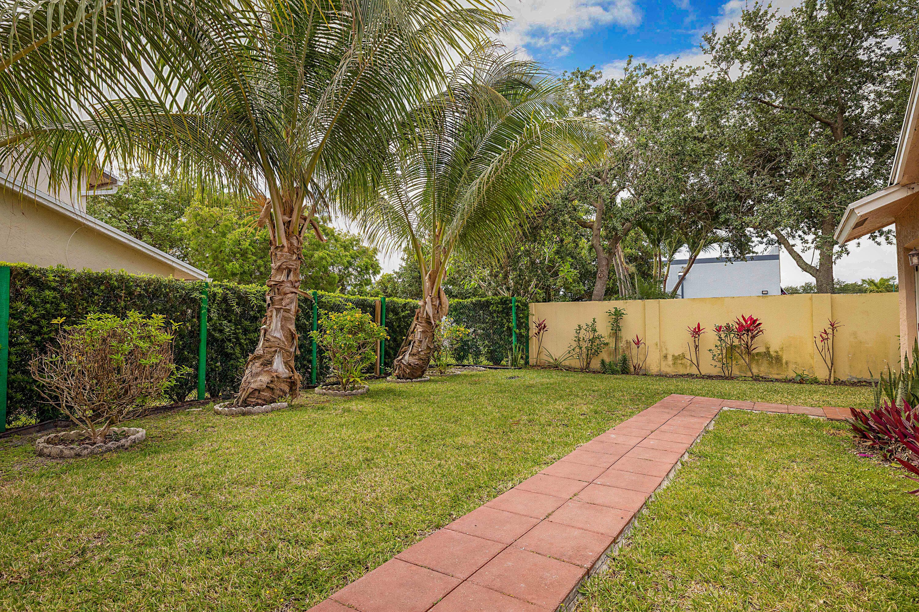 320 NE 42nd Street, Boca Raton, FL 33431 — photo 36 of 38