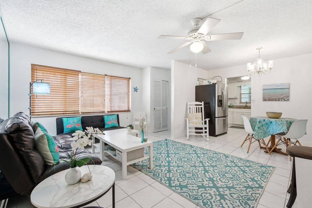 1401 N 12th Court 11a, Hollywood, FL 33019 — photo 1 of 12
