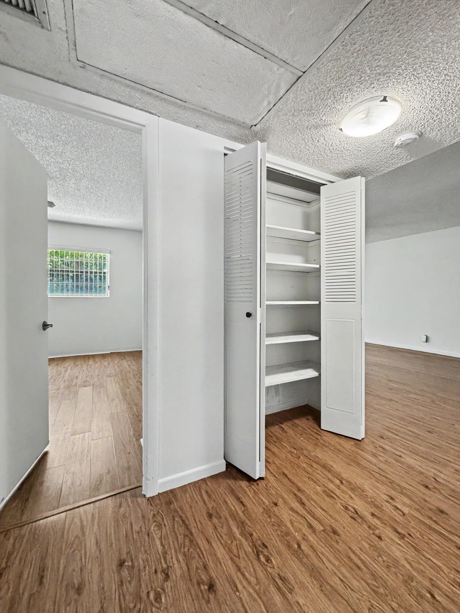 5171 W Oakland Park Boulevard 110, Lauderdale Lakes, FL 33313 — photo 14 of 35
