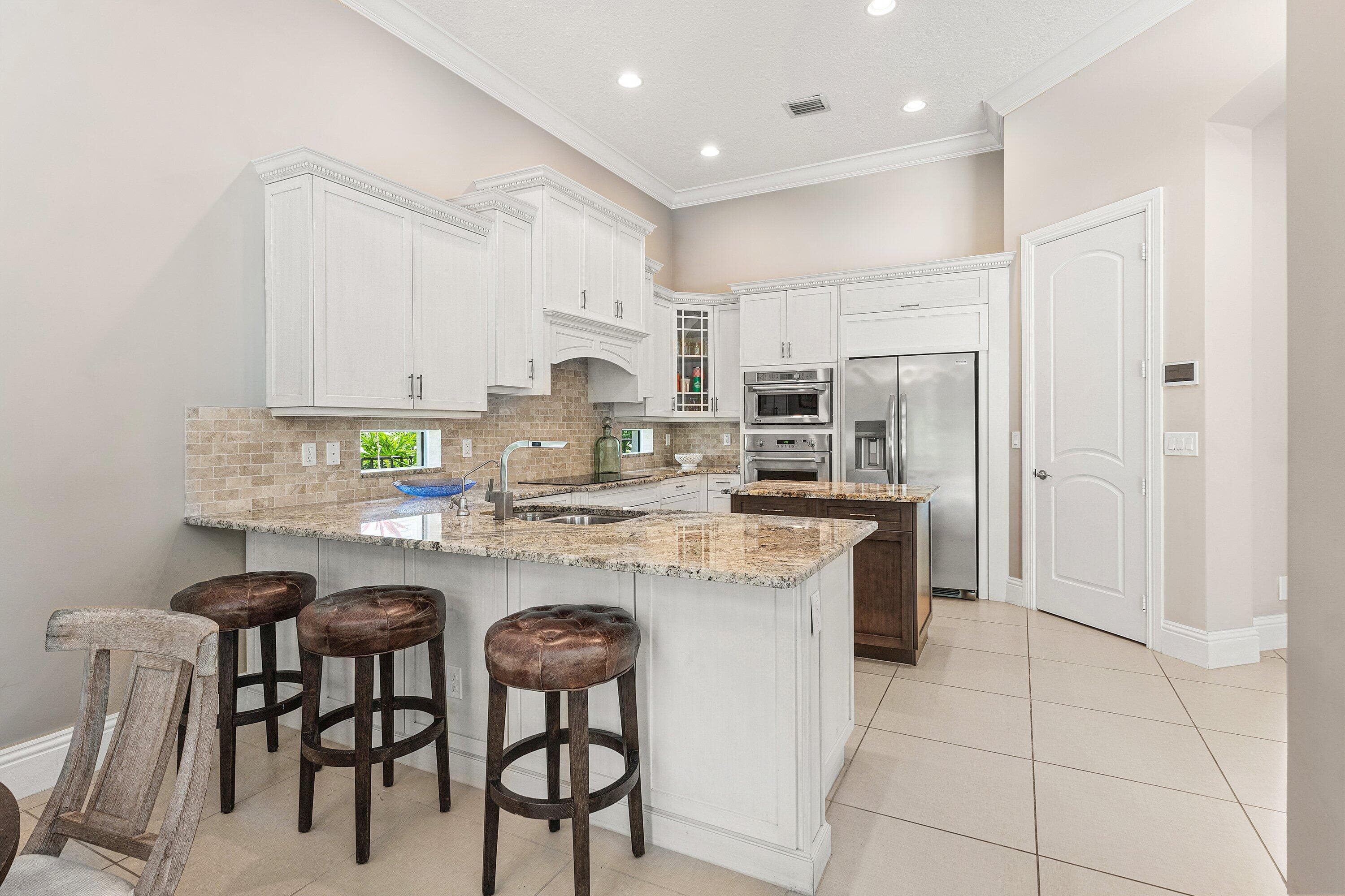 12121 Sunnydale Drive, Wellington, FL 33414 — photo 13 of 41