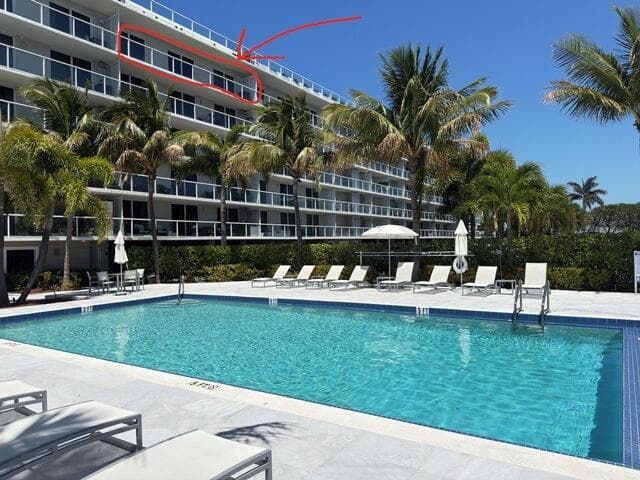 2560 S Ocean Boulevard 603, Palm Beach, FL 33480 — photo 2 of 27