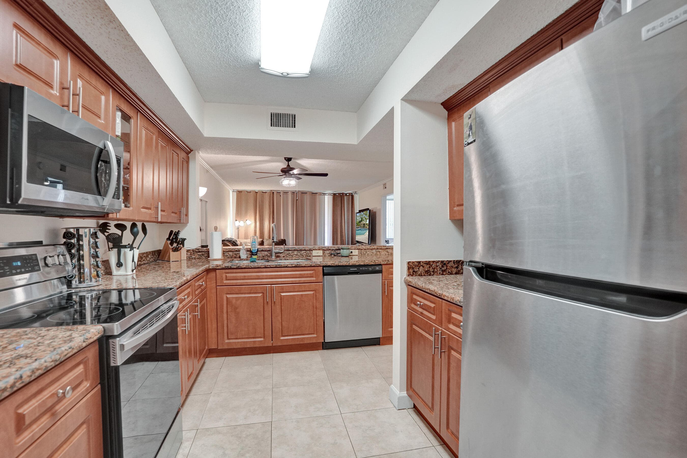 8266 NW 24th Street 8266, Coral Springs, FL 33065 — photo 3 of 39
