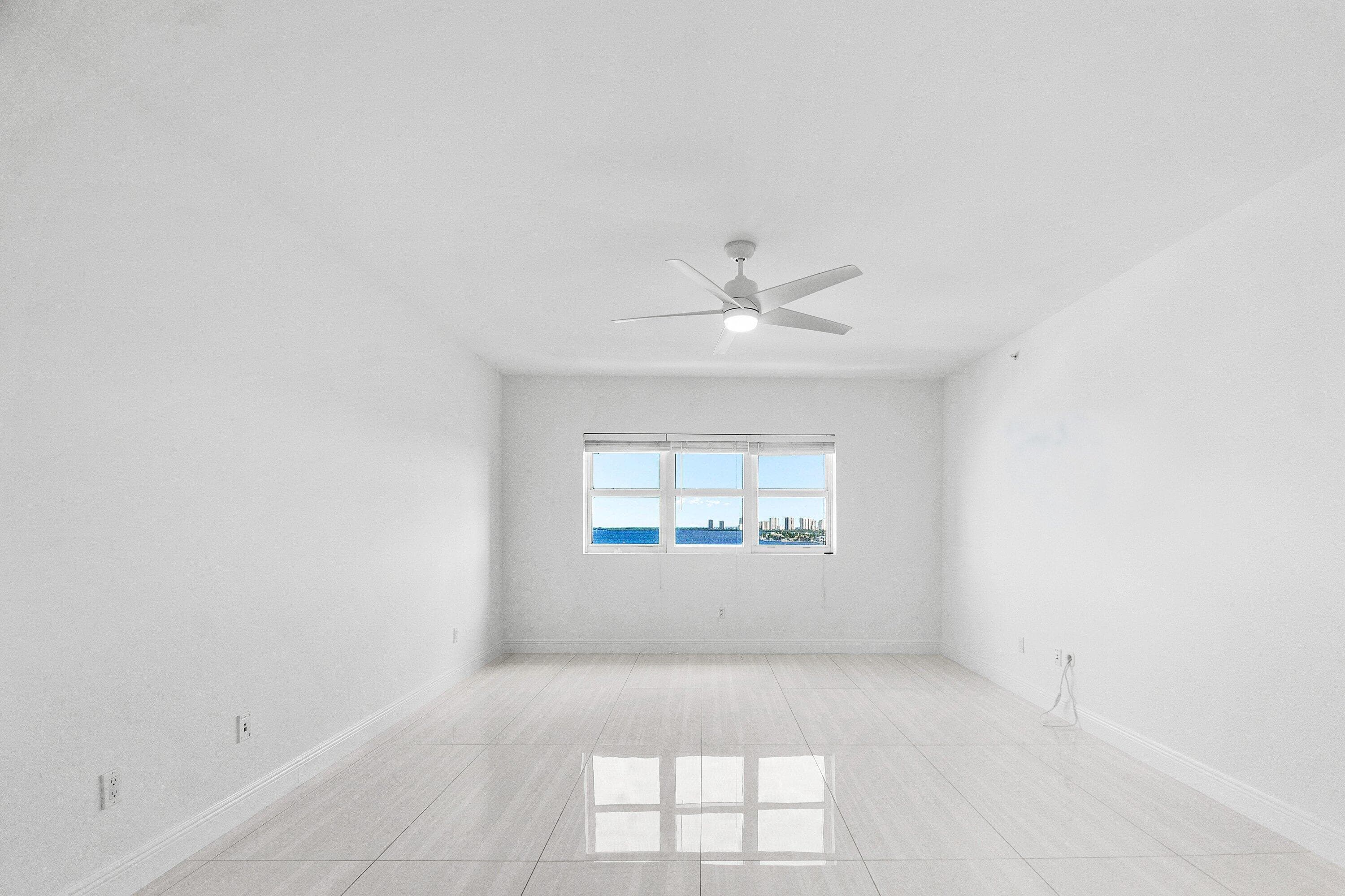 2650 Lake Shore Drive 1005, Riviera Beach, FL 33404 — photo 10 of 52