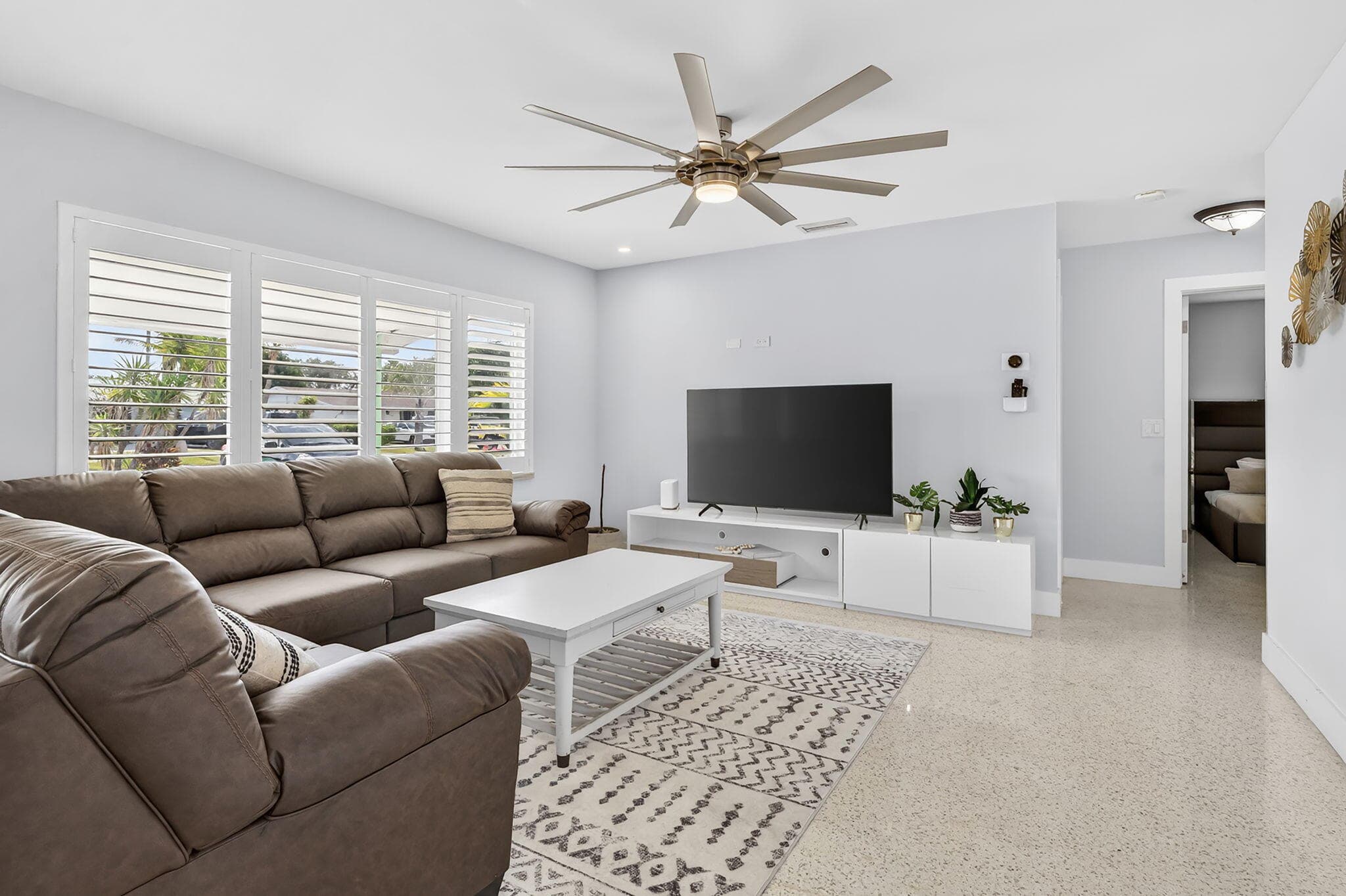 1123 SE 2nd Avenue, Deerfield Beach, FL 33441 — photo 28 of 44