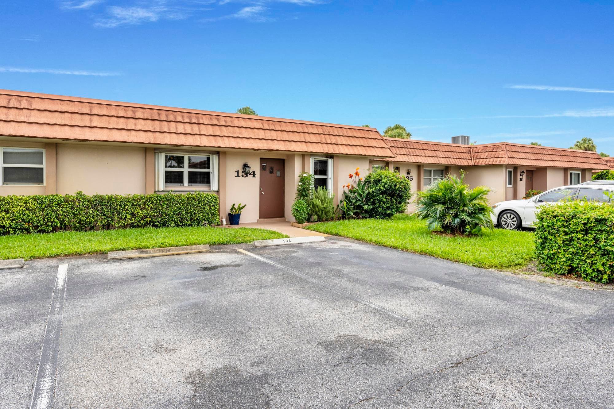 5775 W Fernley Dr Drive W 134, West Palm Beach, FL 33415 — photo 2 of 33