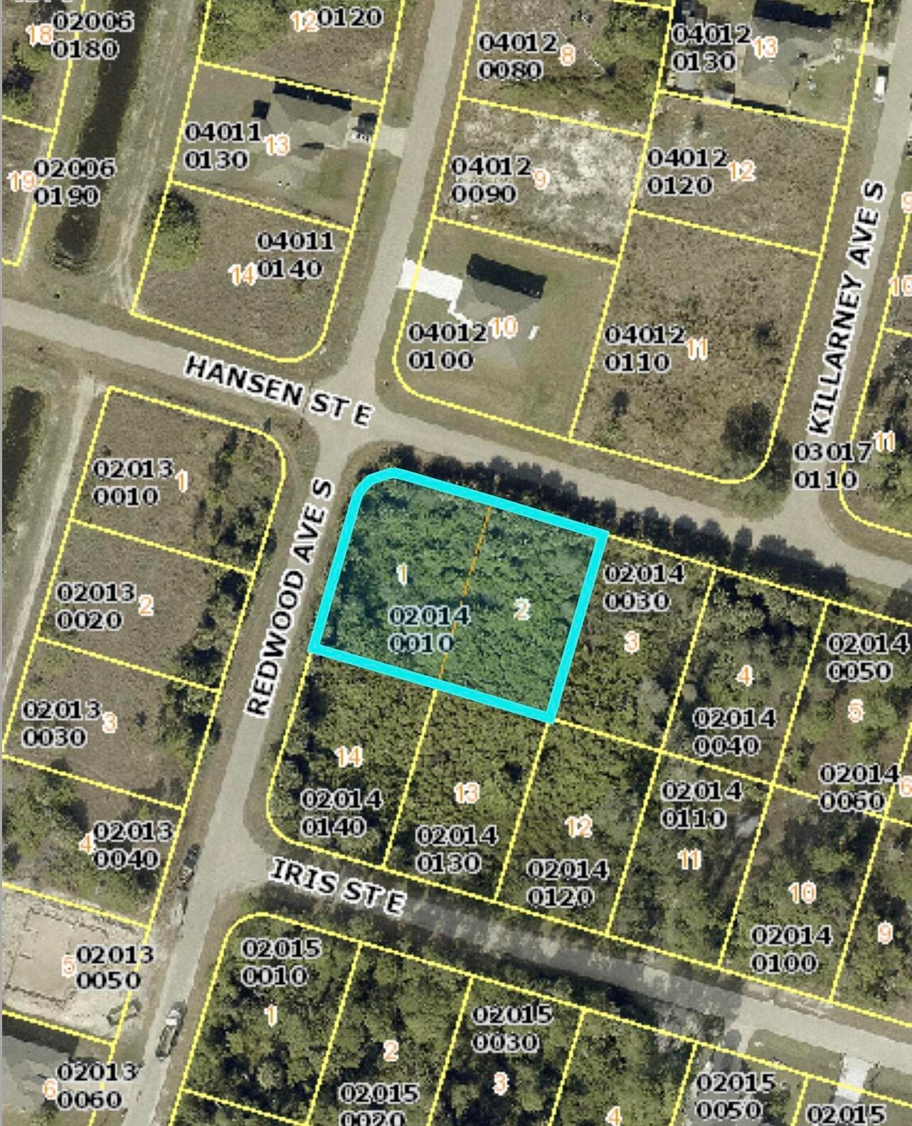 952 Hansen Street E, Lehigh Acres, FL 33974 — photo 2 of 5