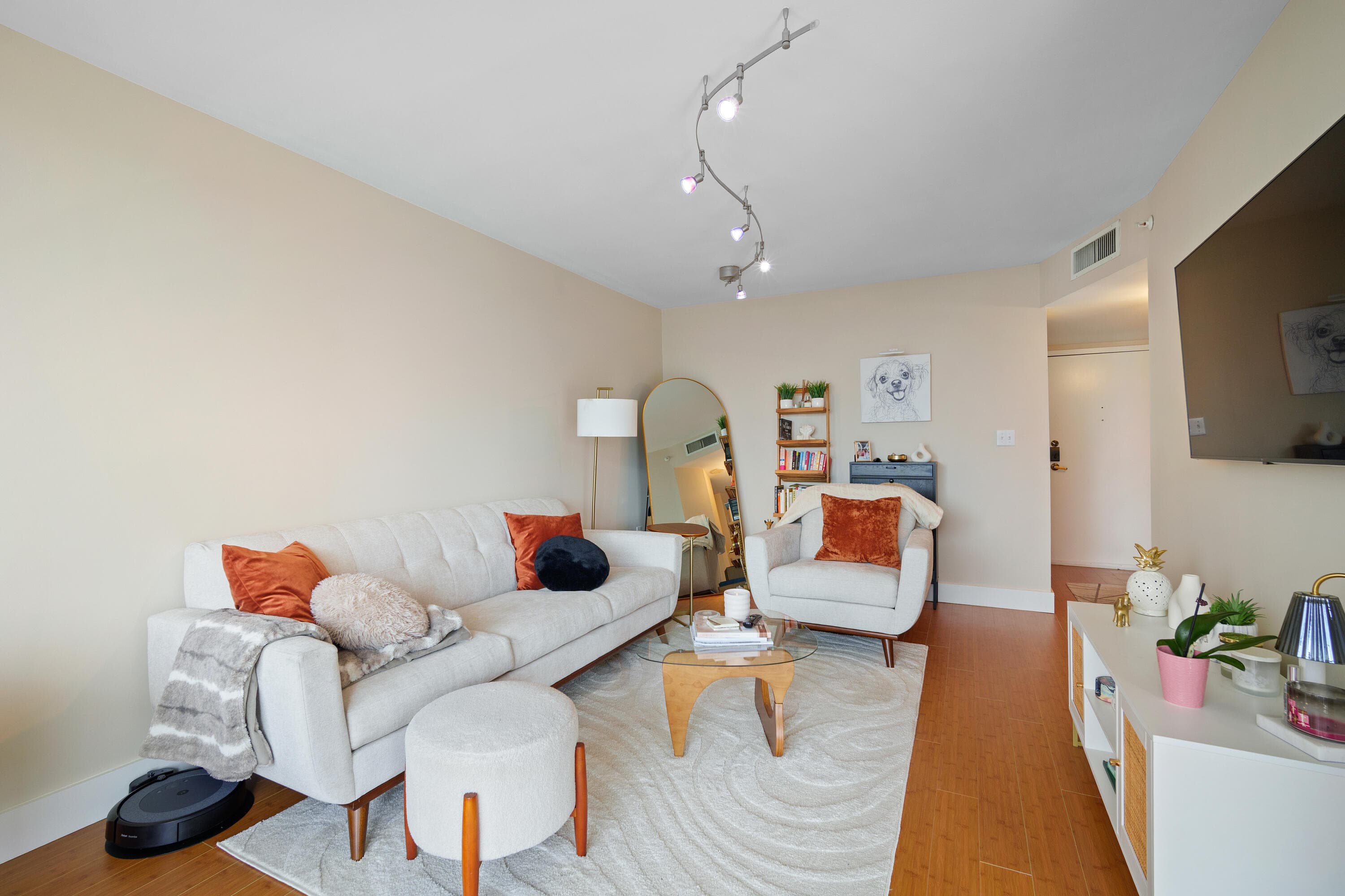 1688 West Avenue 606, Miami Beach, FL 33139 — photo 5 of 27