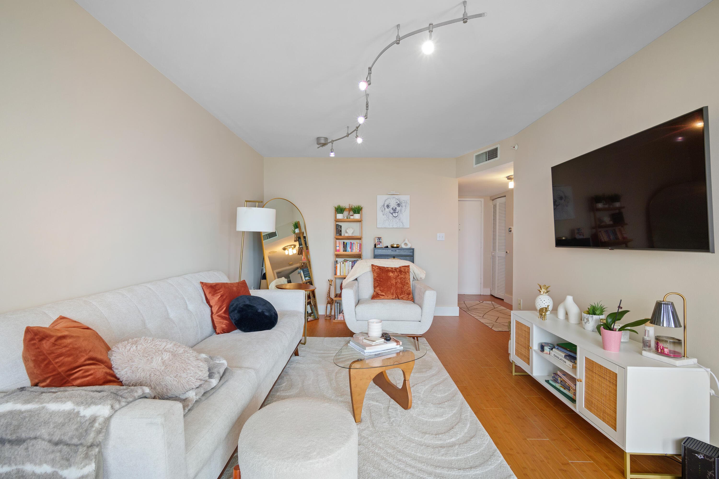 1688 West Avenue 606, Miami Beach, FL 33139 — photo 6 of 27