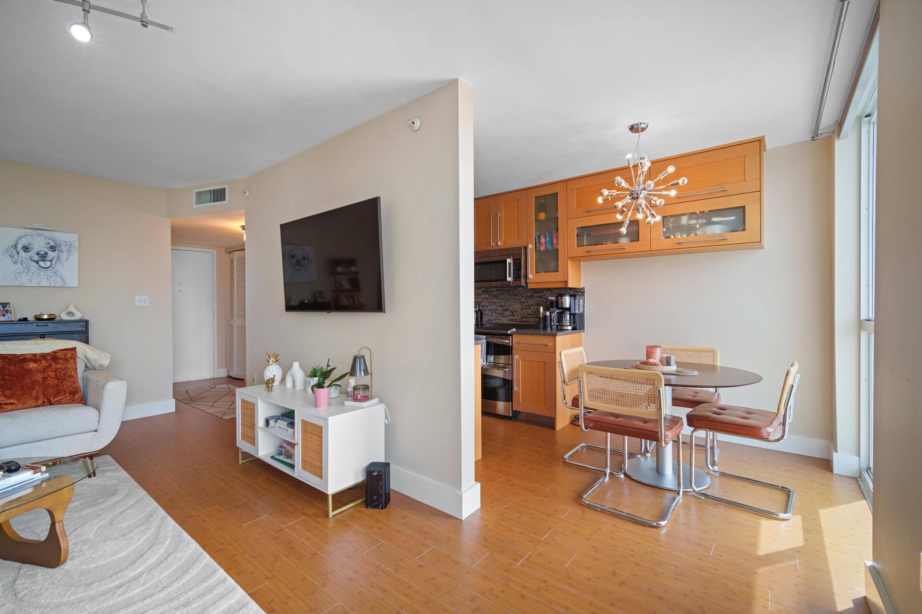 1688 West Avenue 606, Miami Beach, FL 33139 — photo 7 of 27