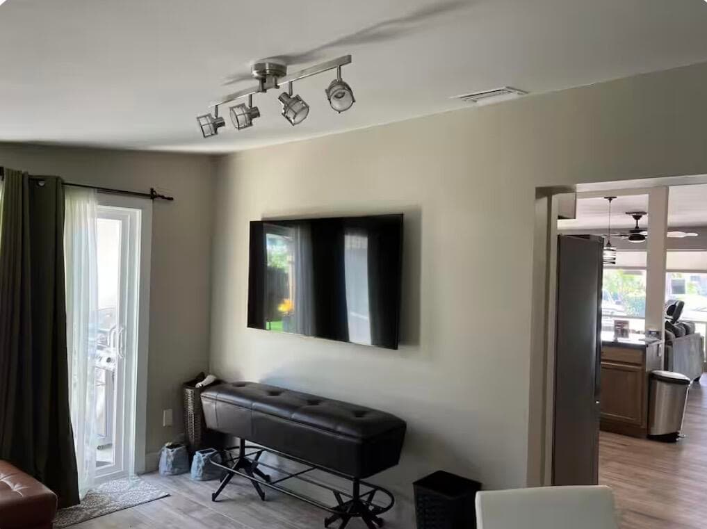 511 SE 5th Street SE, Pompano Beach, FL 33060 — photo 6 of 19