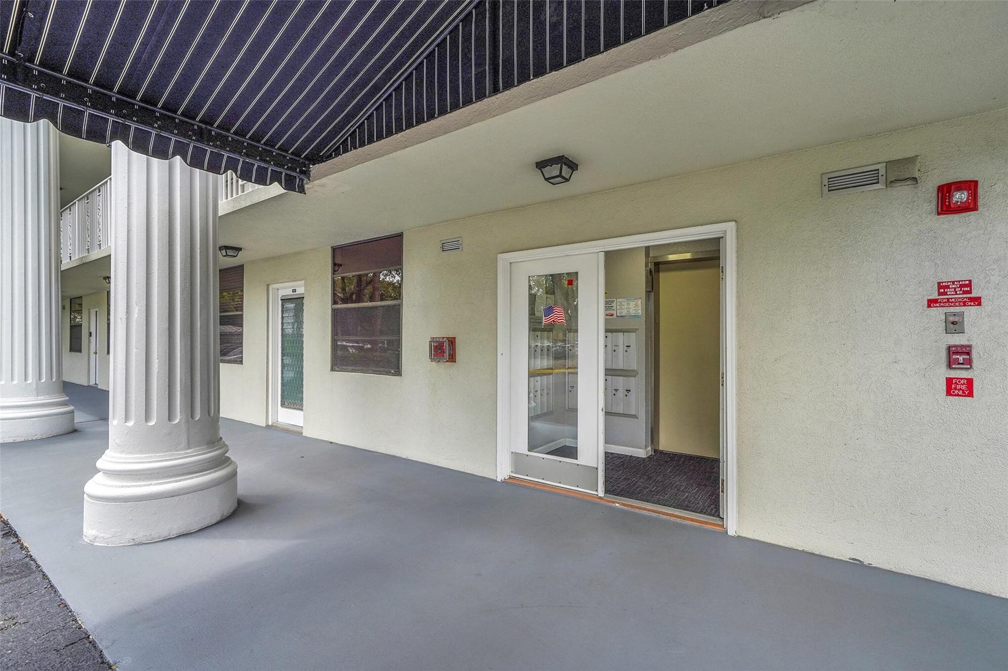 1713 Whitehall Drive 103, Davie, FL 33324 — photo 3 of 28