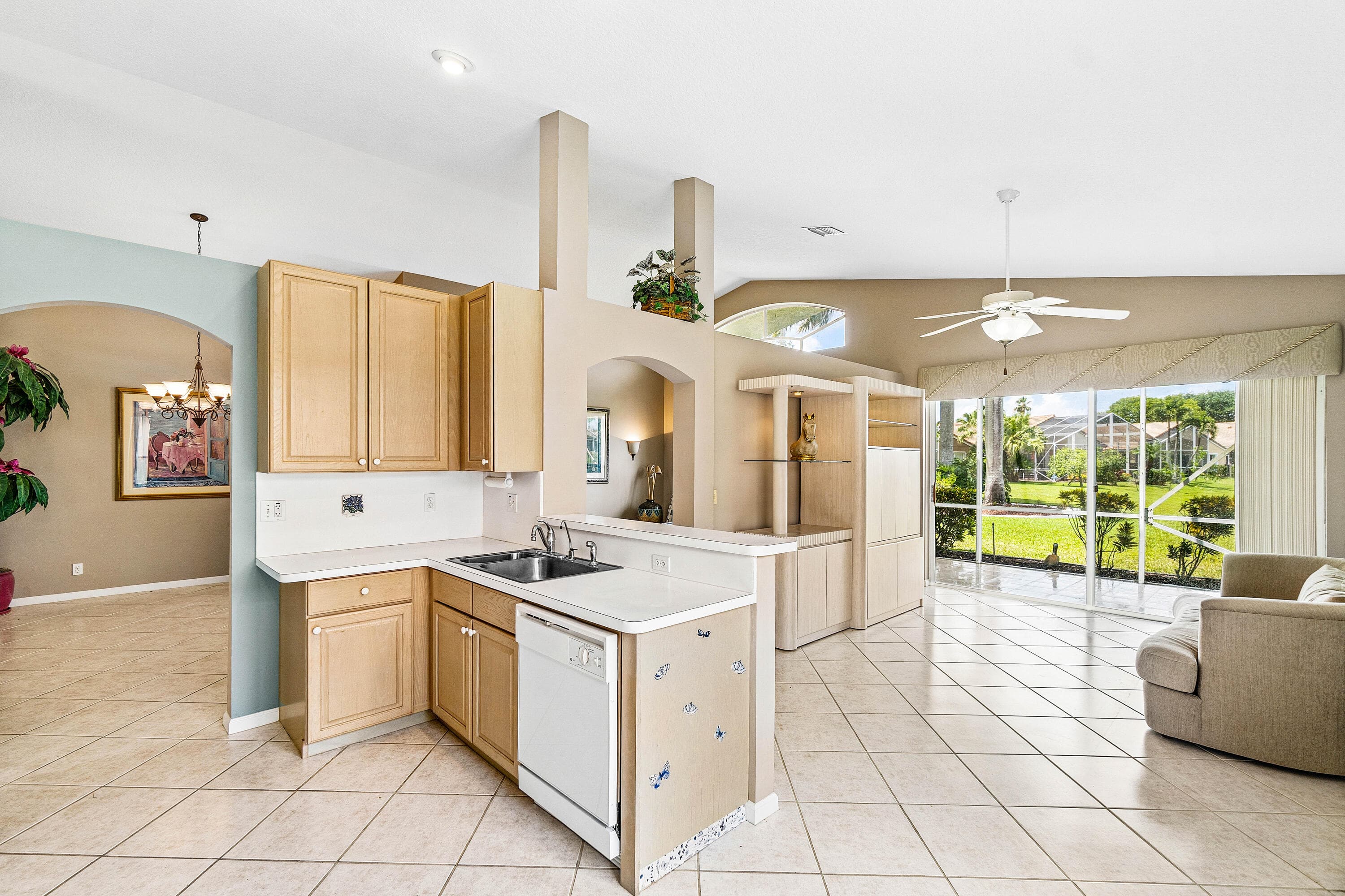 6949 Camille Street, Boynton Beach, FL 33437 — photo 8 of 39