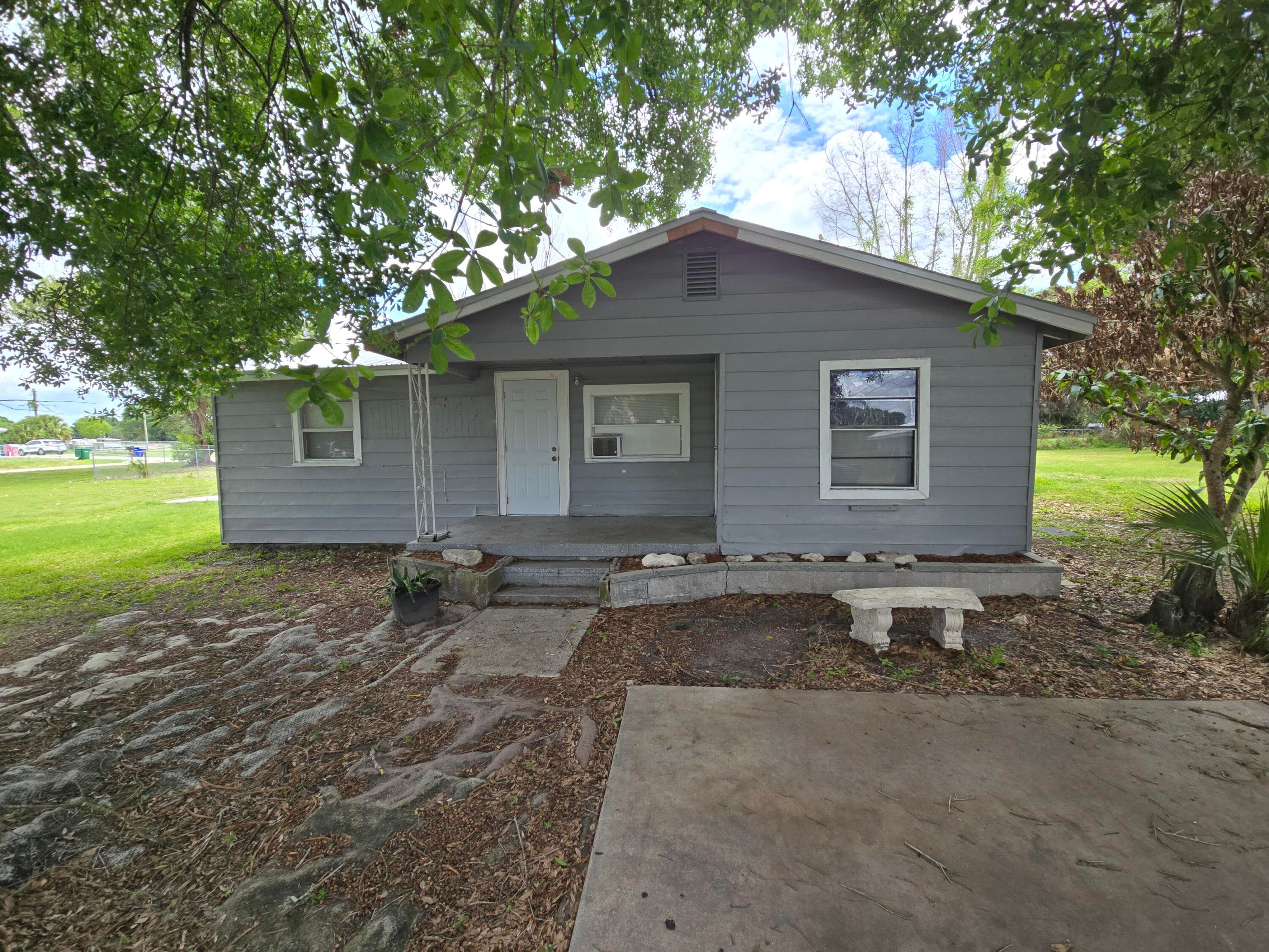 408 NW 10th Avenue, Okeechobee, FL 34974 — photo 4 of 29