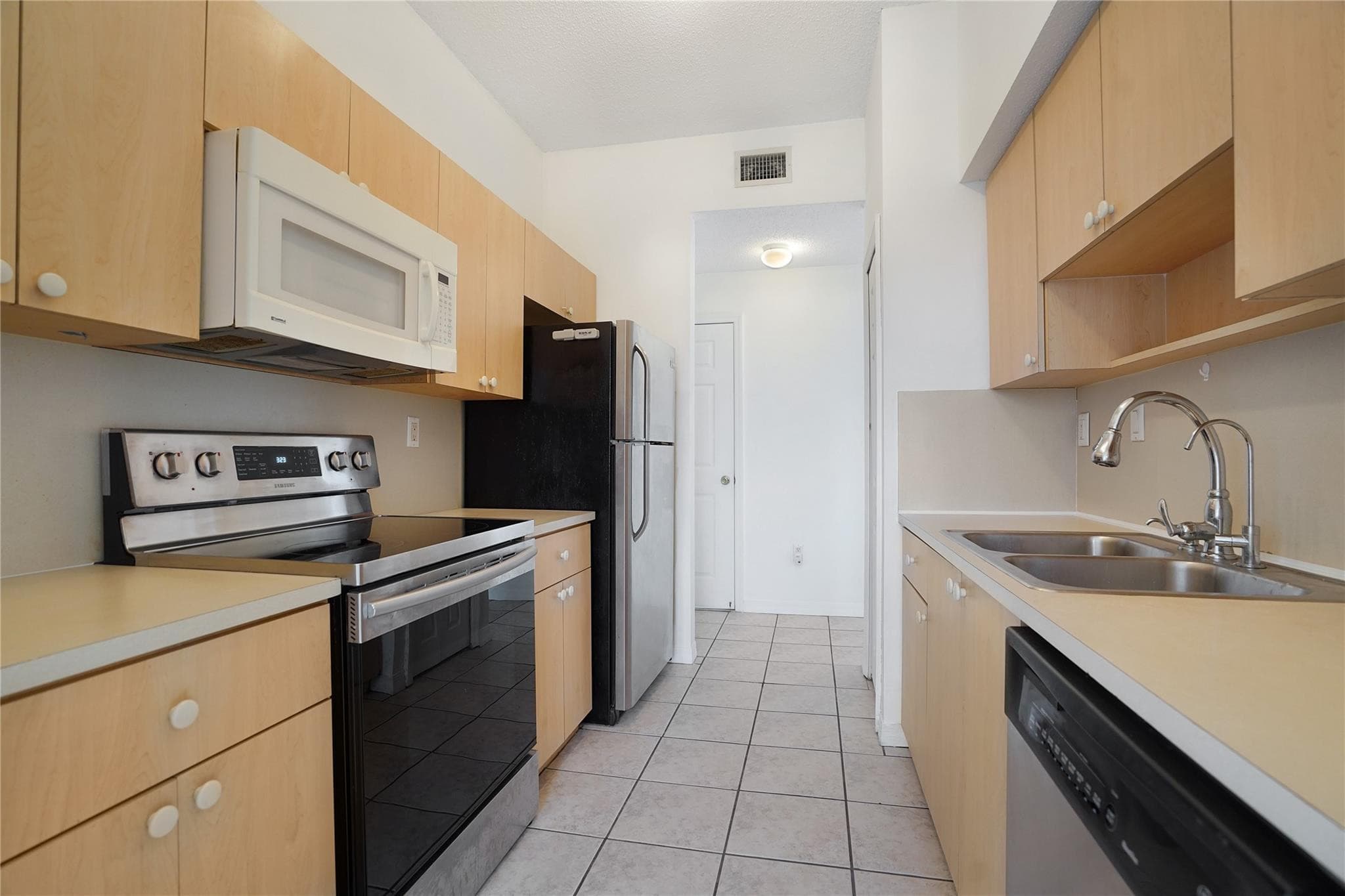 7085 Nova Drive 319, Davie, FL 33317 — photo 19 of 44