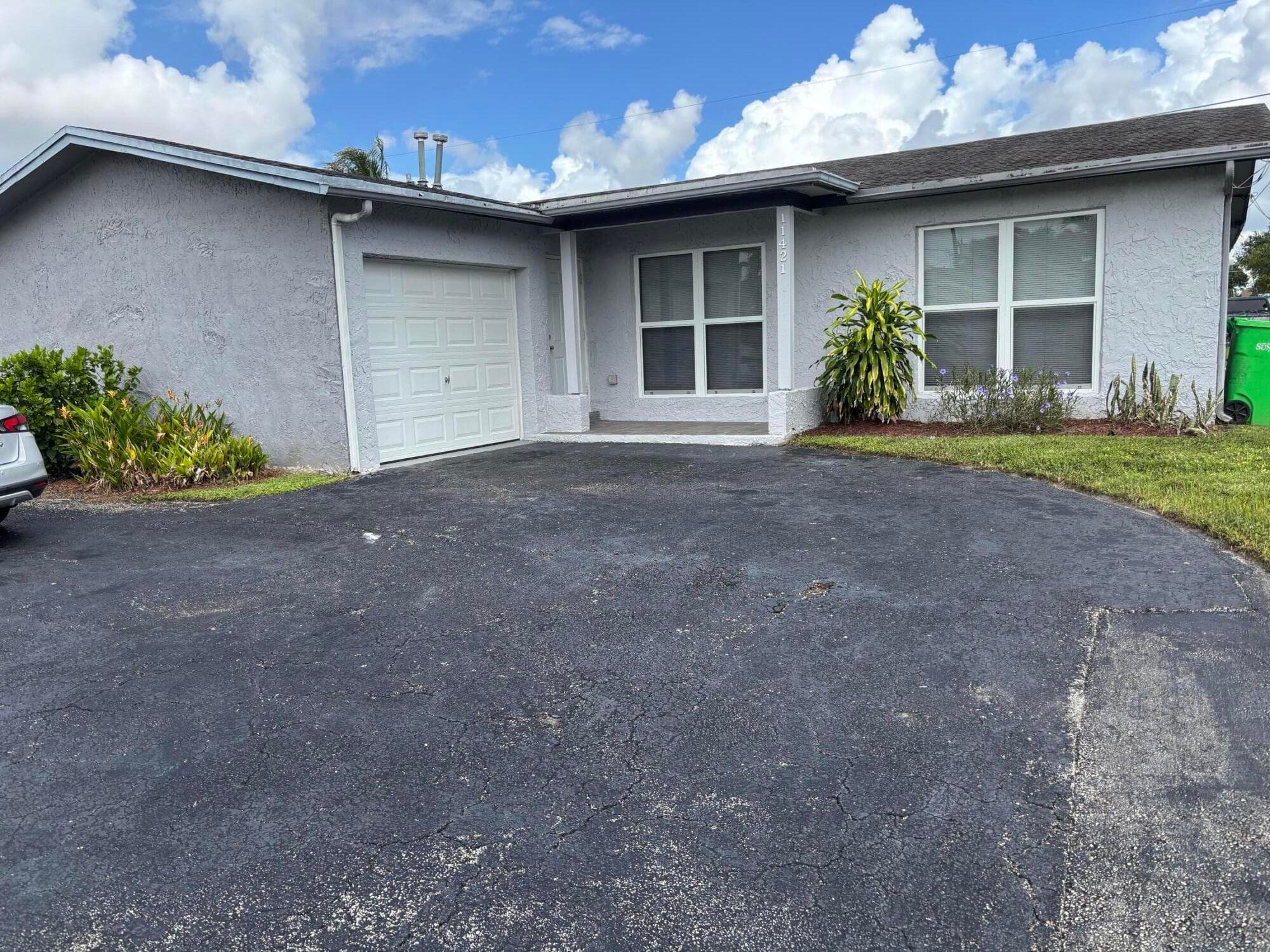 11421 NW 39th Place, Sunrise, FL 33323 — photo 1 of 20