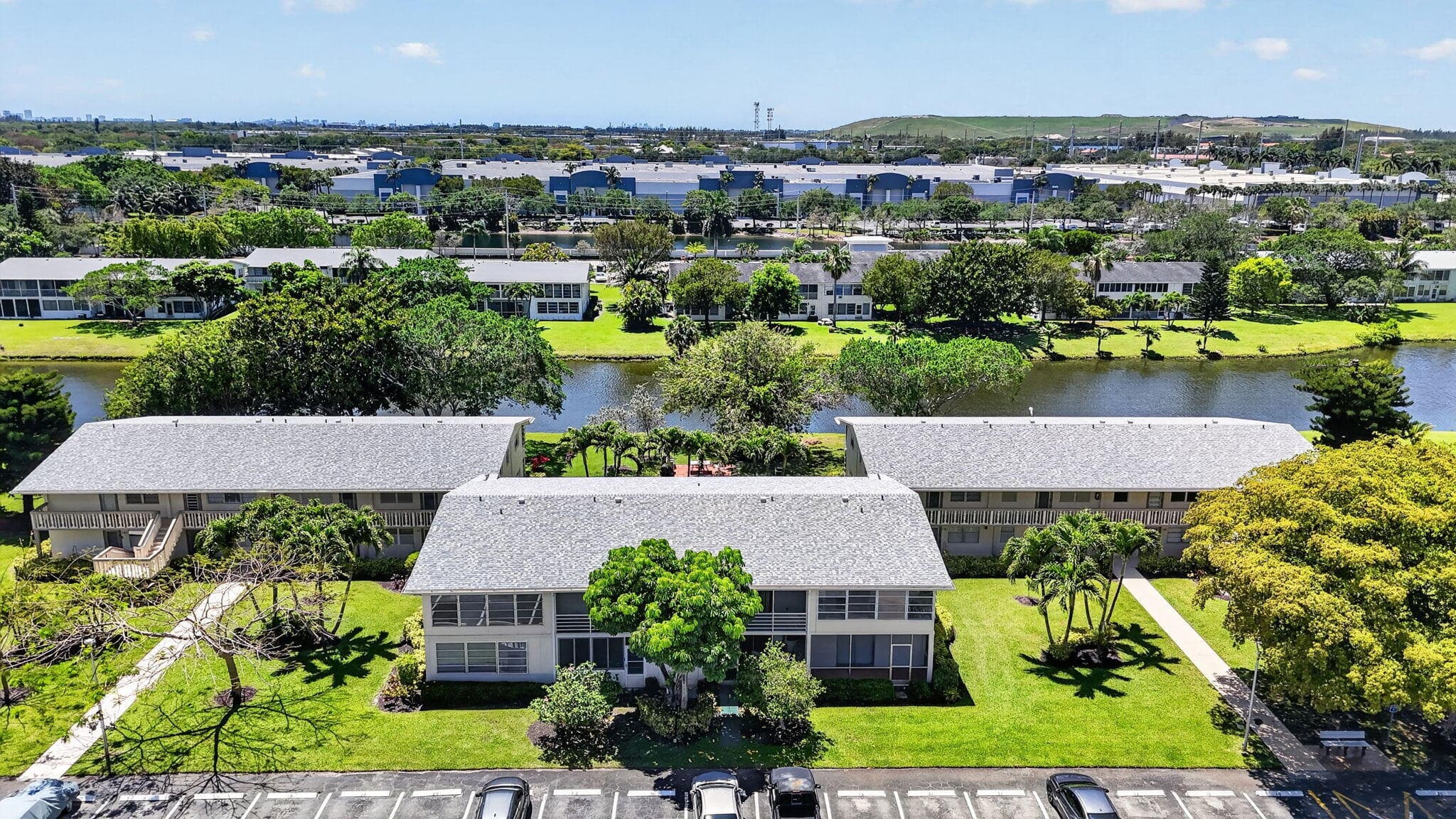 492 W Tilford W, Deerfield Beach, FL 33442 — photo 38 of 97