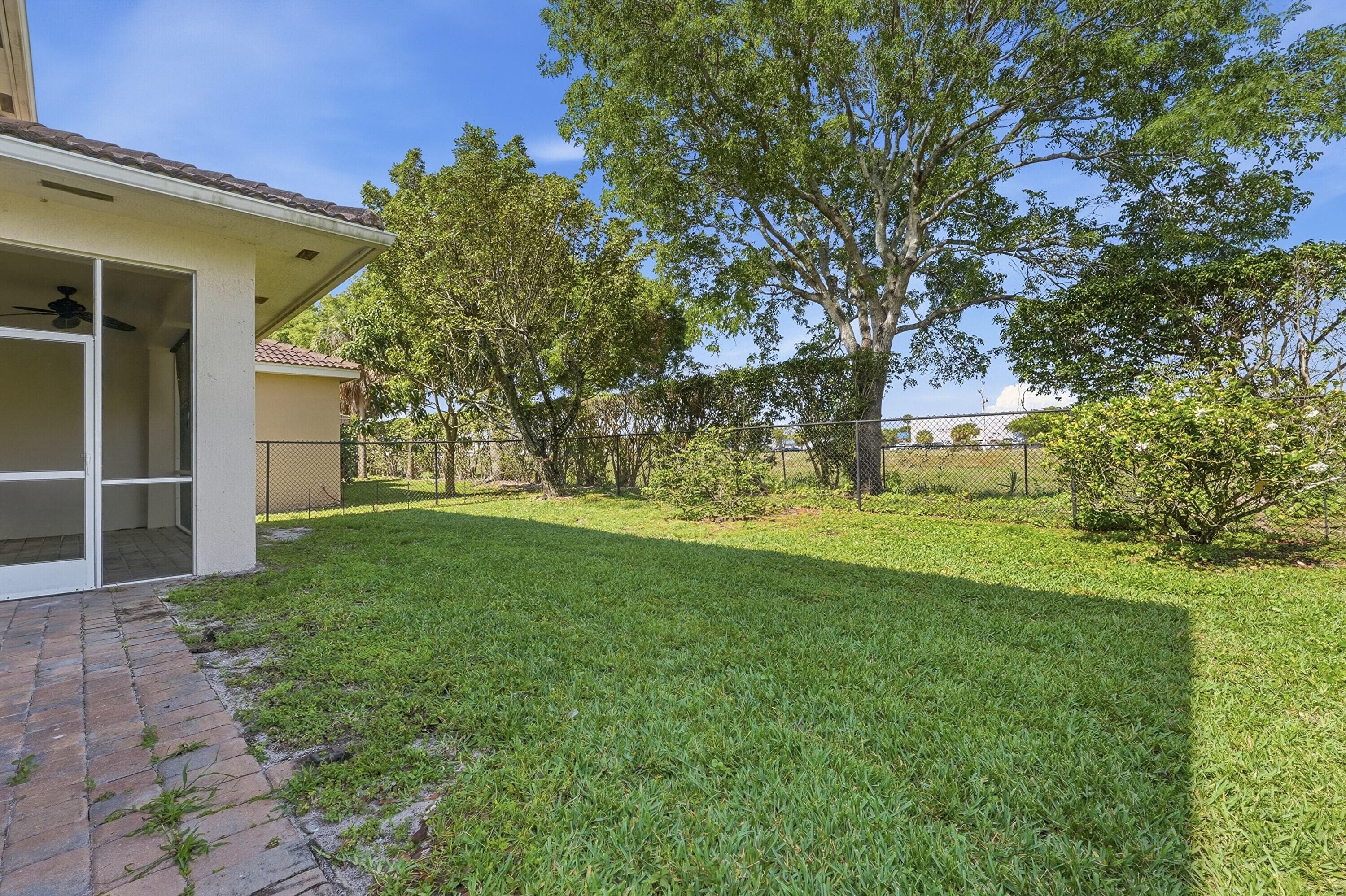 1275 Rosegate Boulevard, Riviera Beach, FL 33404 — photo 39 of 45