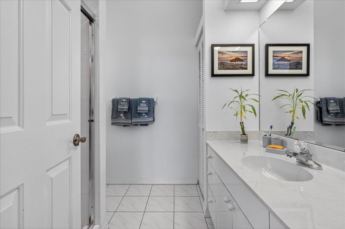 1827 Aynsley Way 4, Vero Beach, FL 32966 — photo 19 of 41
