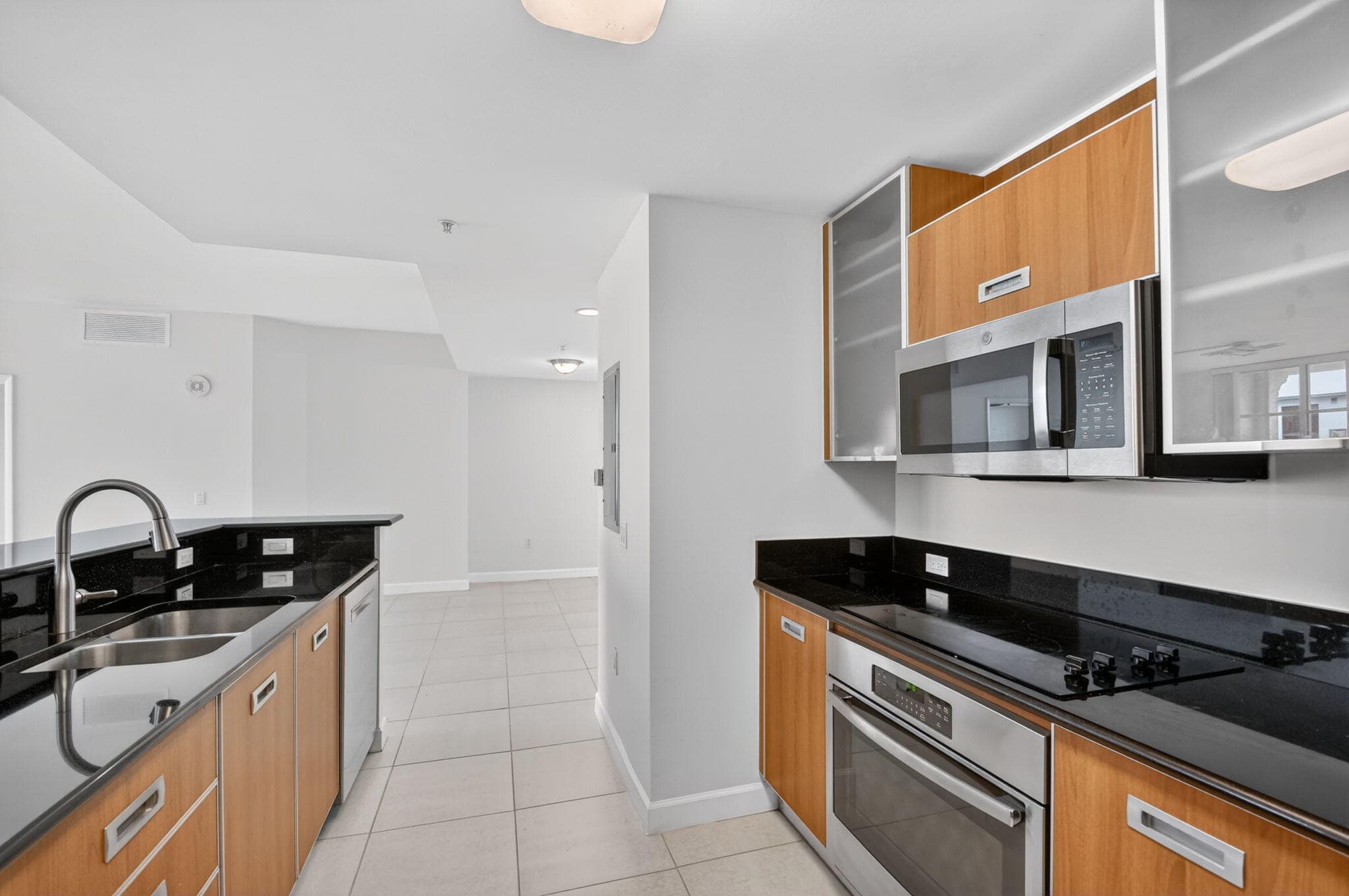 410 Evernia Street 630, West Palm Beach, FL 33401 — photo 11 of 57