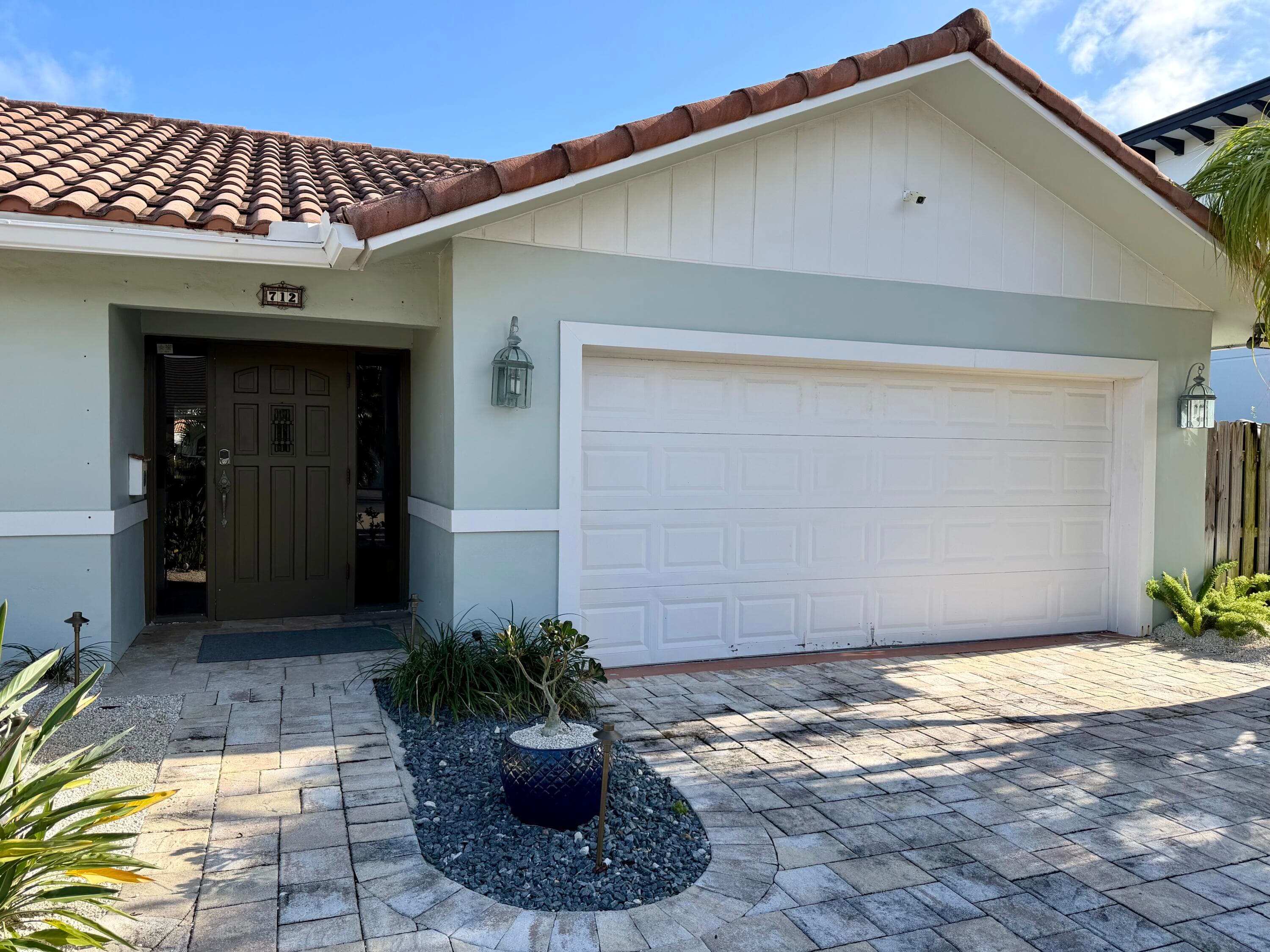 712 Forsyth Street, Boca Raton, FL 33487 — photo 4 of 64
