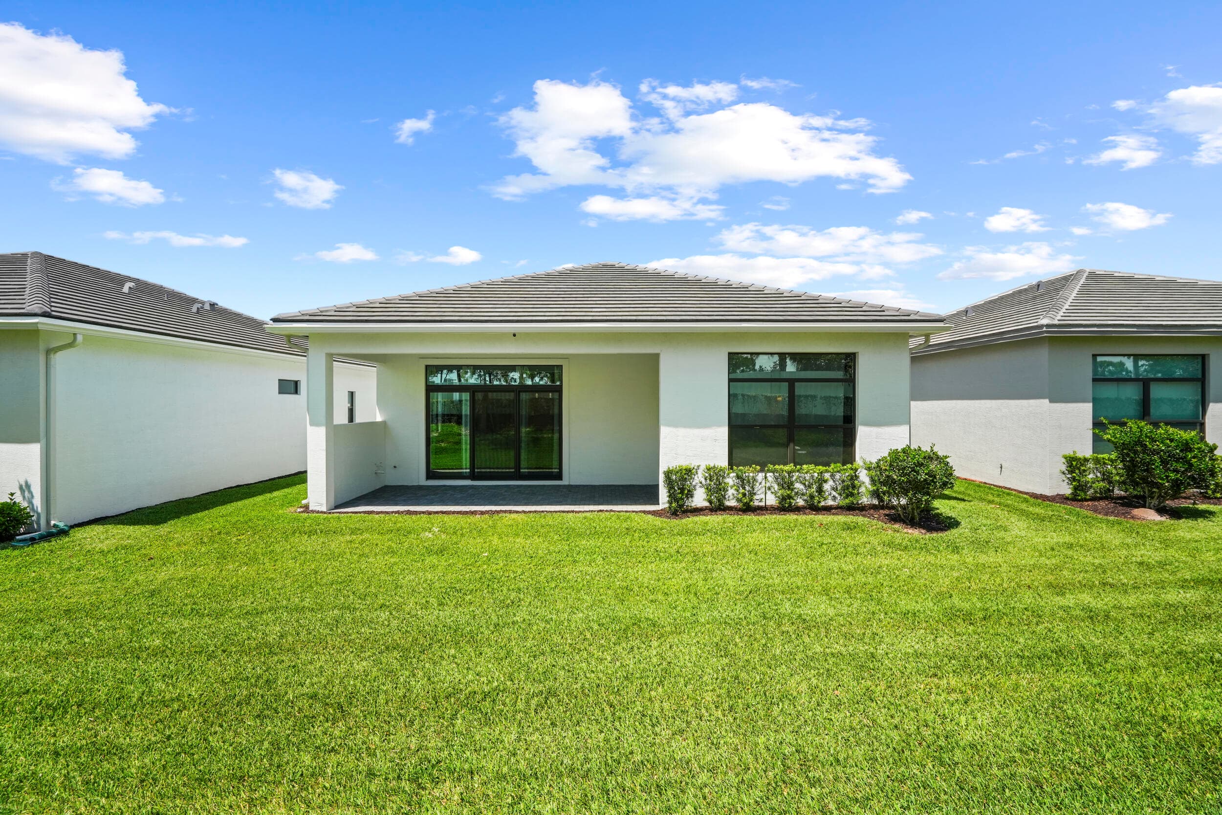 2752 SE Ashfield Drive, Port St. Lucie, FL 34984 — photo 33 of 39