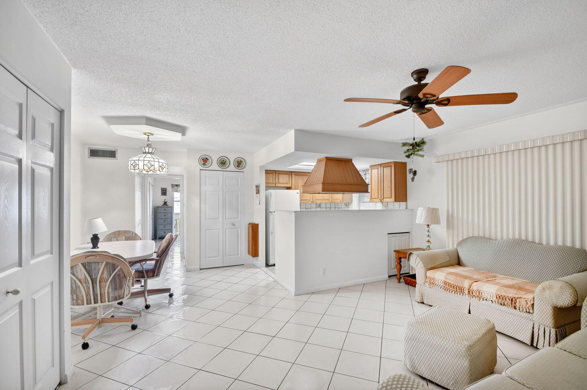 99 Bedford D, West Palm Beach, FL 33417 — photo 7 of 31