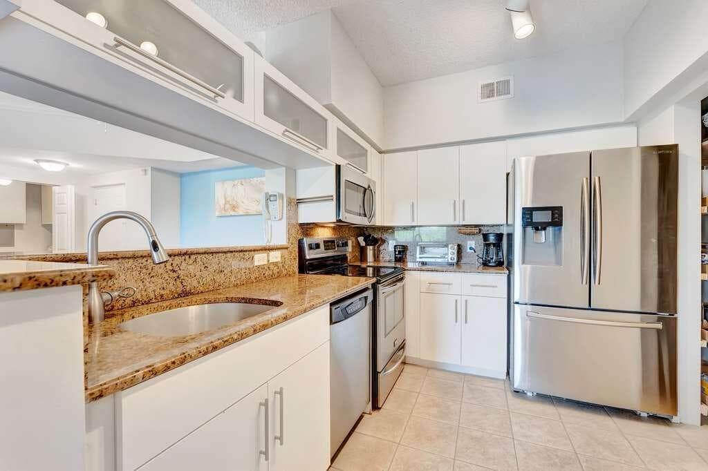 2417 Tuscany Way 2417, Boynton Beach, FL 33435 — photo 4 of 10
