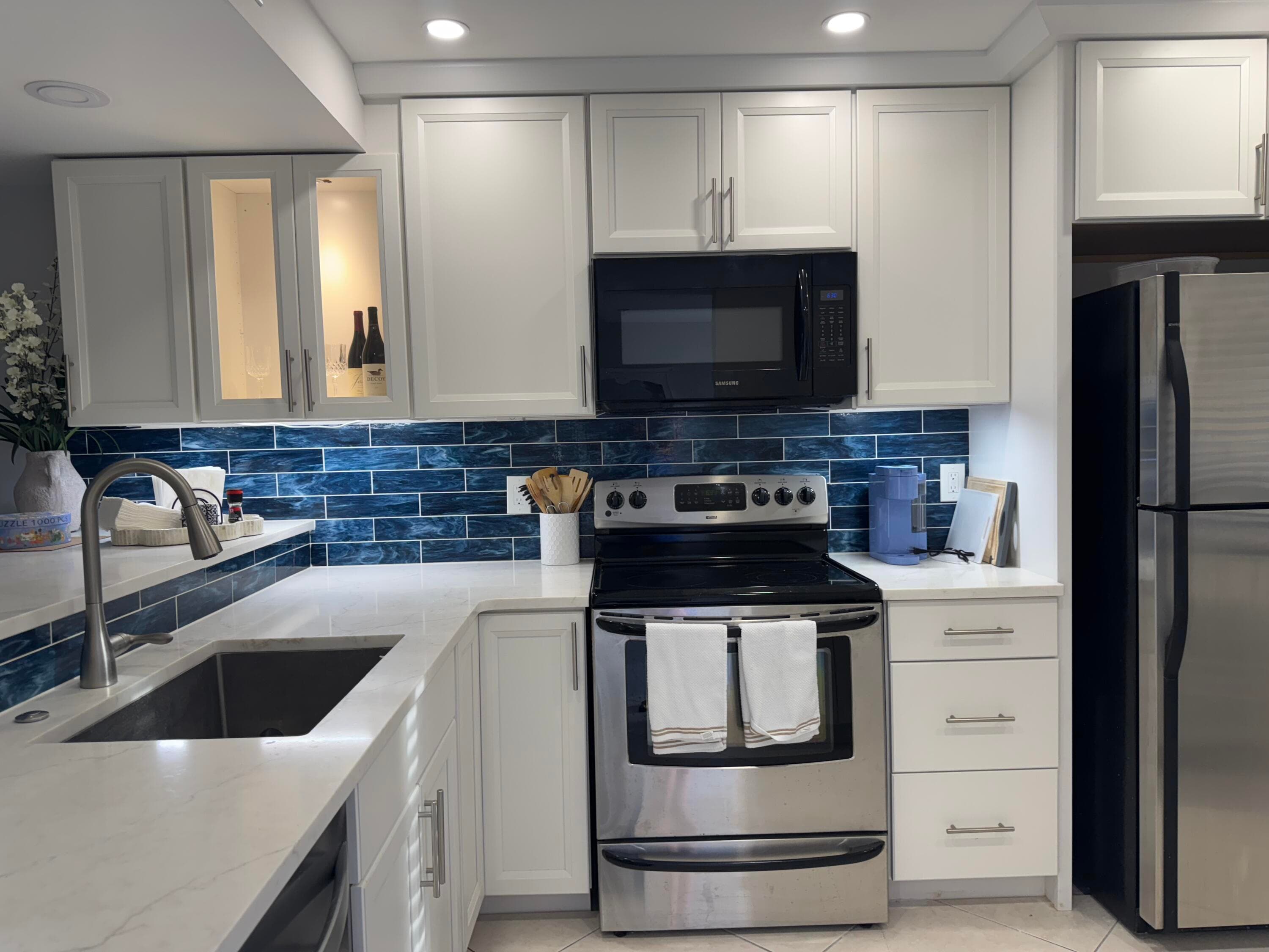 401 Ocean Bluffs Boulevard 303, Jupiter, FL 33477 — photo 3 of 29