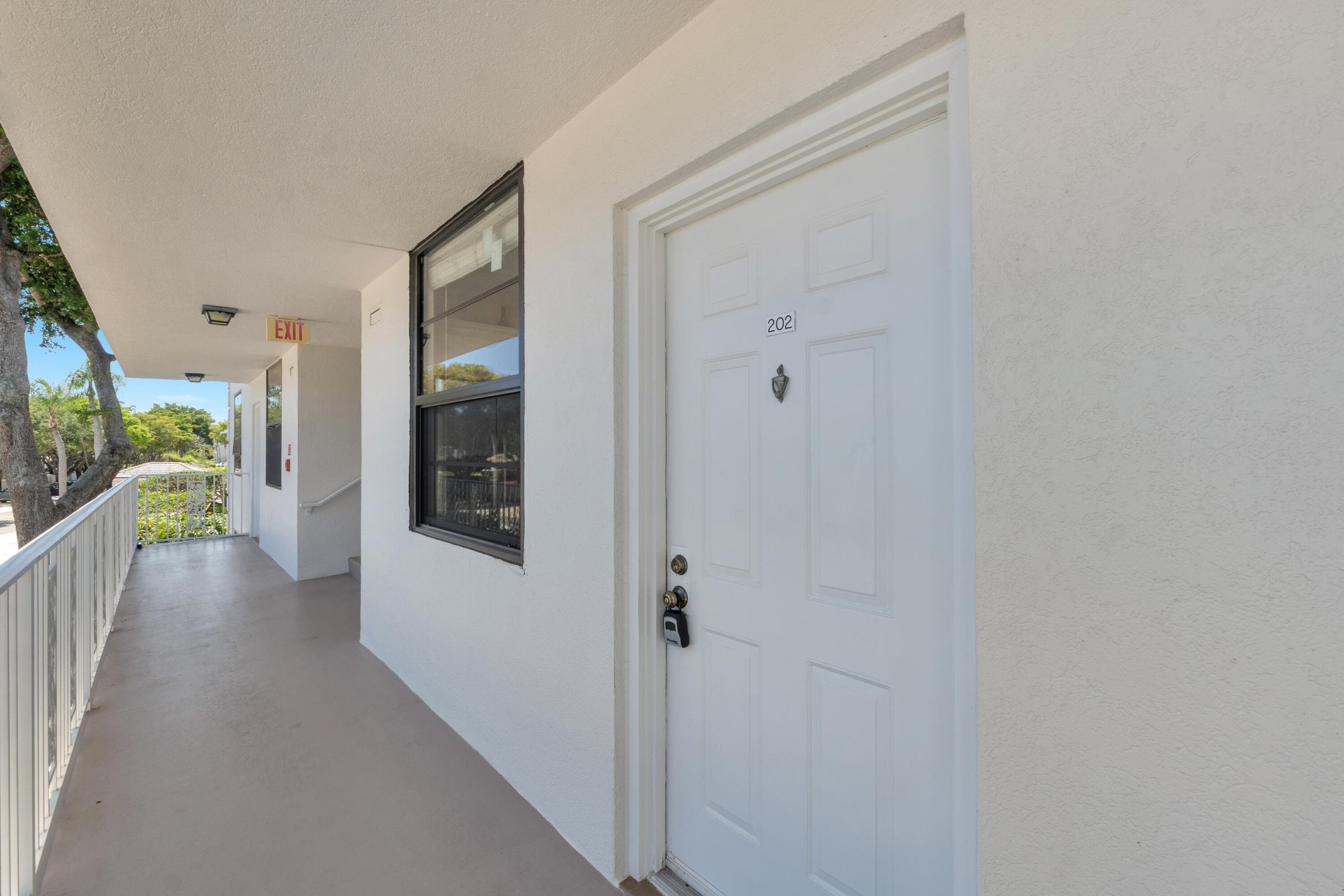 3716 Whitehall Drive 202, West Palm Beach, FL 33401 — photo 20 of 27