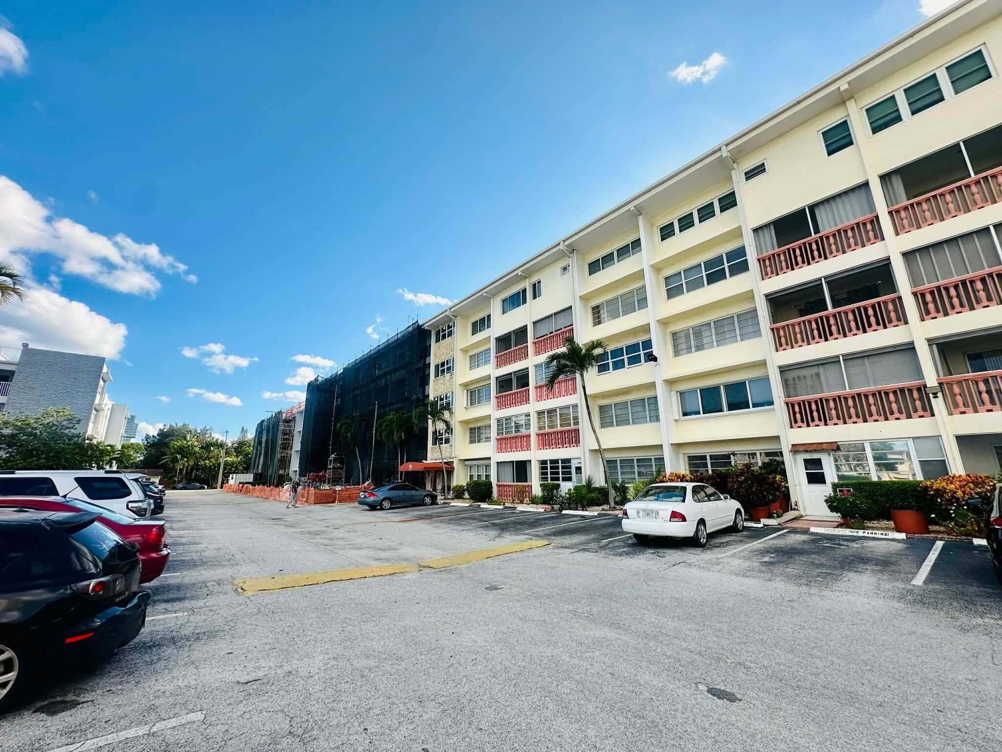 215 SE 3rd Avenue, Hallandale Beach, FL 33009 — photo 1 of 14