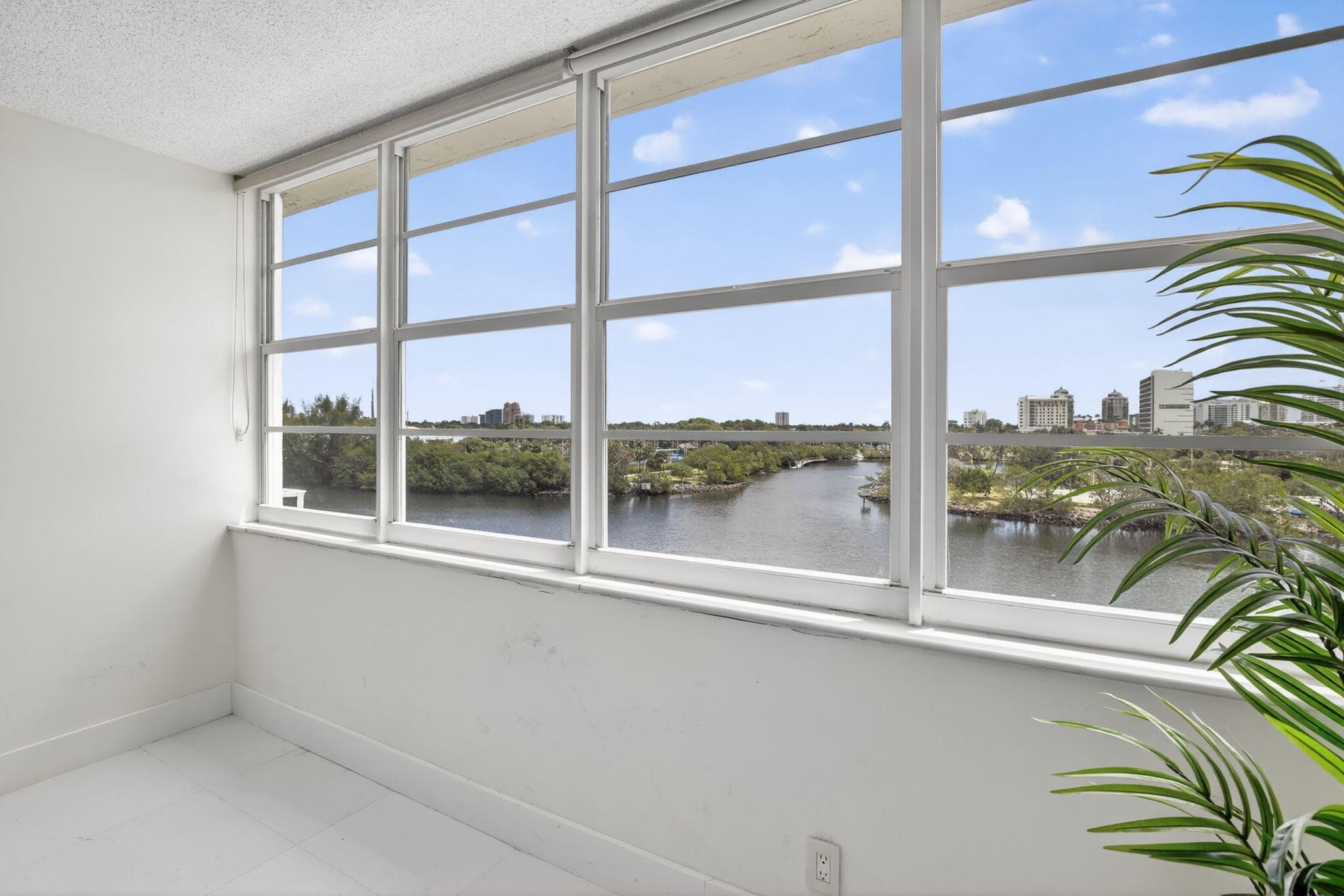 1170 N Federal Highway 501, Fort Lauderdale, FL 33304 — photo 18 of 82