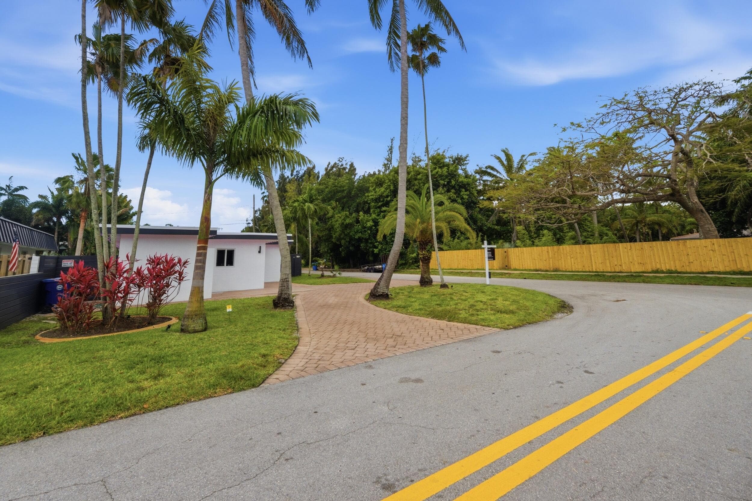 100 NE 22nd Street, Wilton Manors, FL 33305 — photo 7 of 68