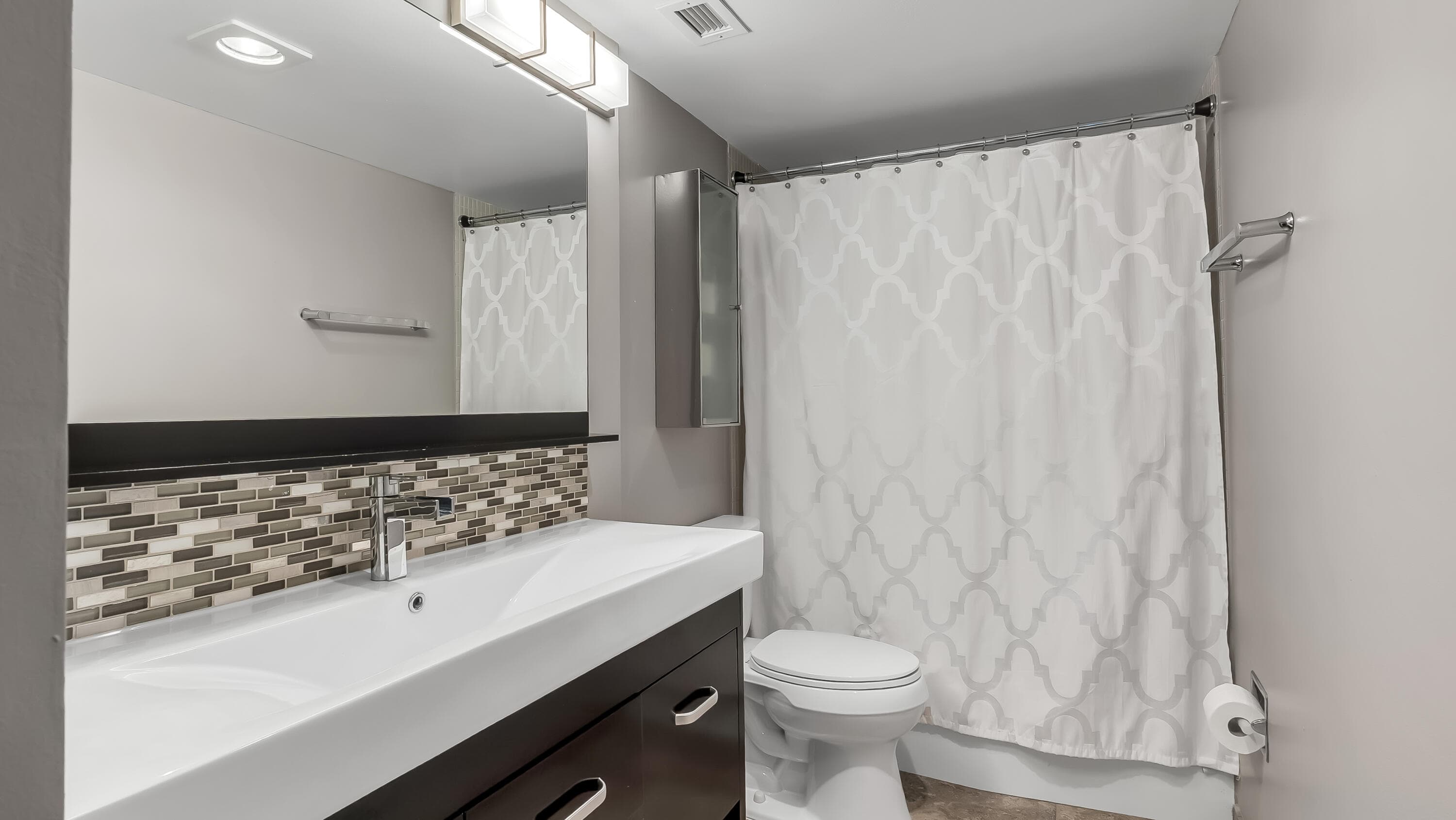 2200 NE 33rd Avenue 10k, Fort Lauderdale, FL 33305 — photo 18 of 37