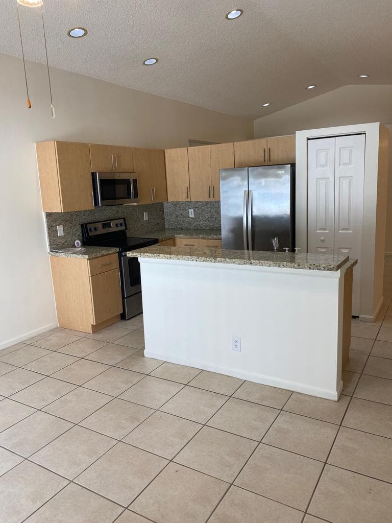 1968 SW 177th Avenue, Miramar, FL 33029 — photo 5 of 30