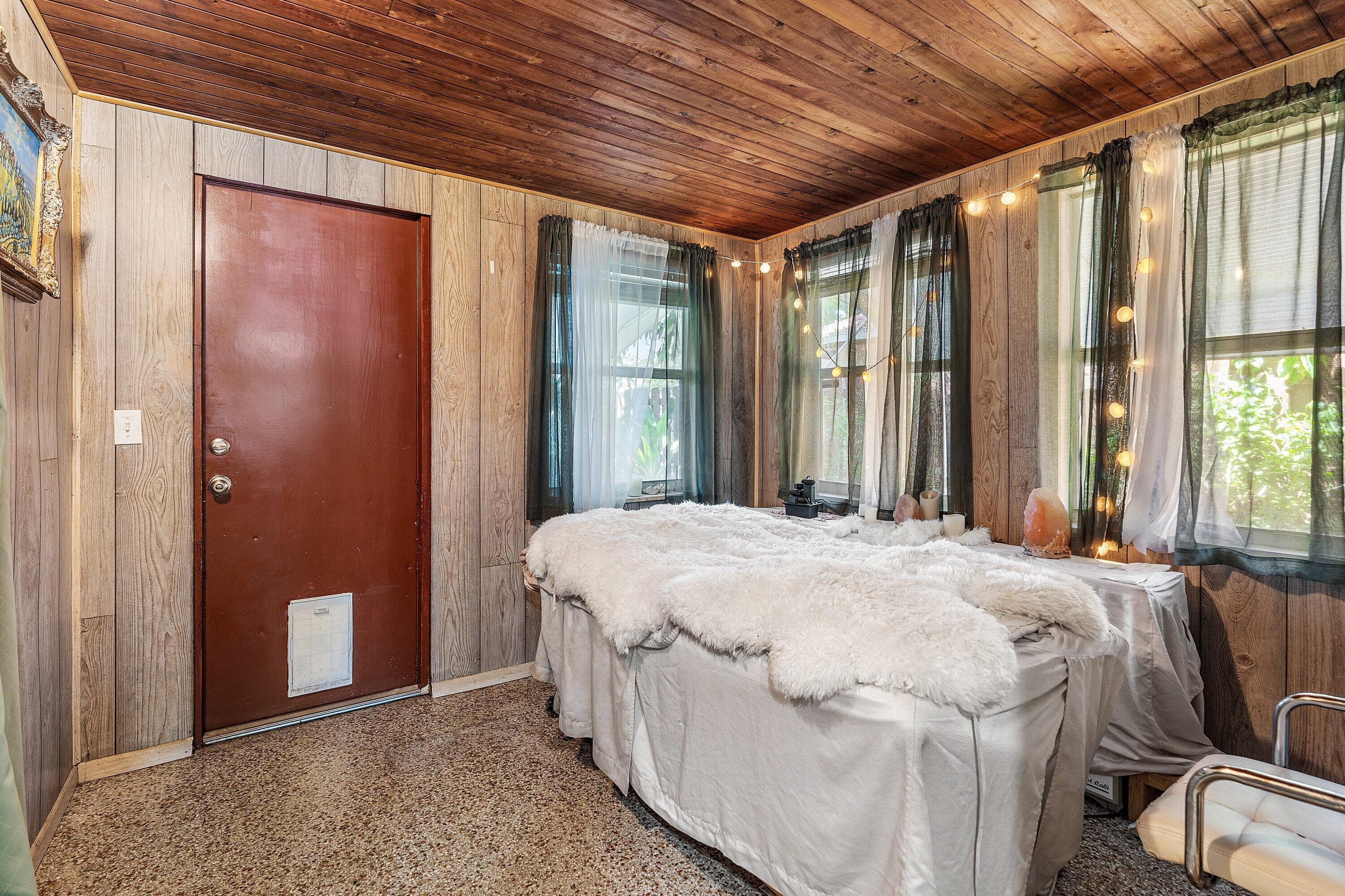 418 Kern Street, West Palm Beach, FL 33405 — photo 14 of 56