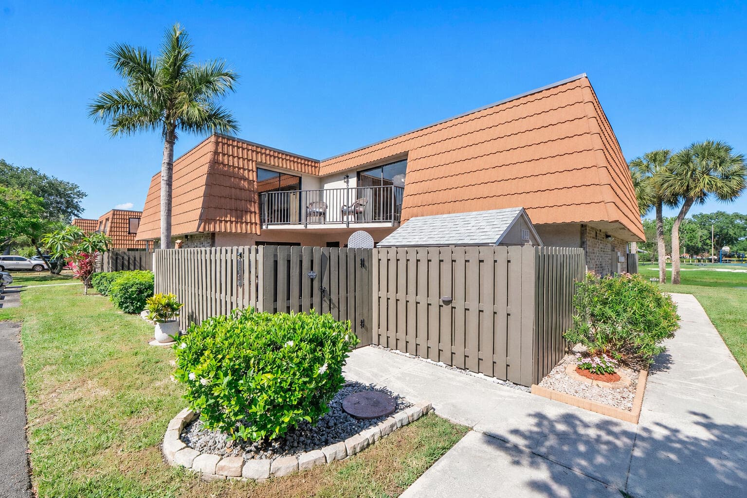 1426 SW 110th Way, Davie, FL 33324 — photo 1 of 40