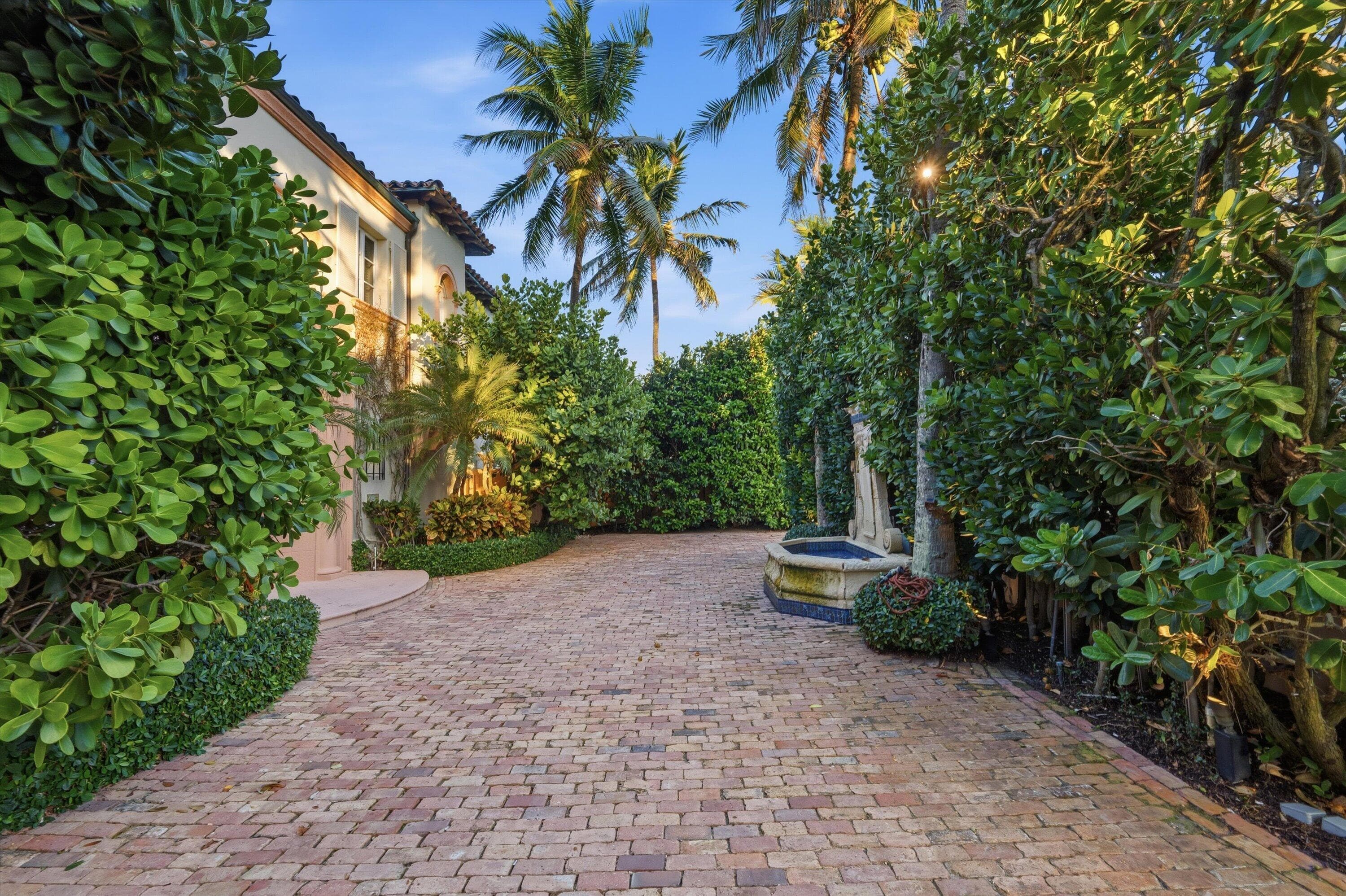 240 N Ocean Boulevard, Palm Beach, FL 33480 — photo 2 of 51