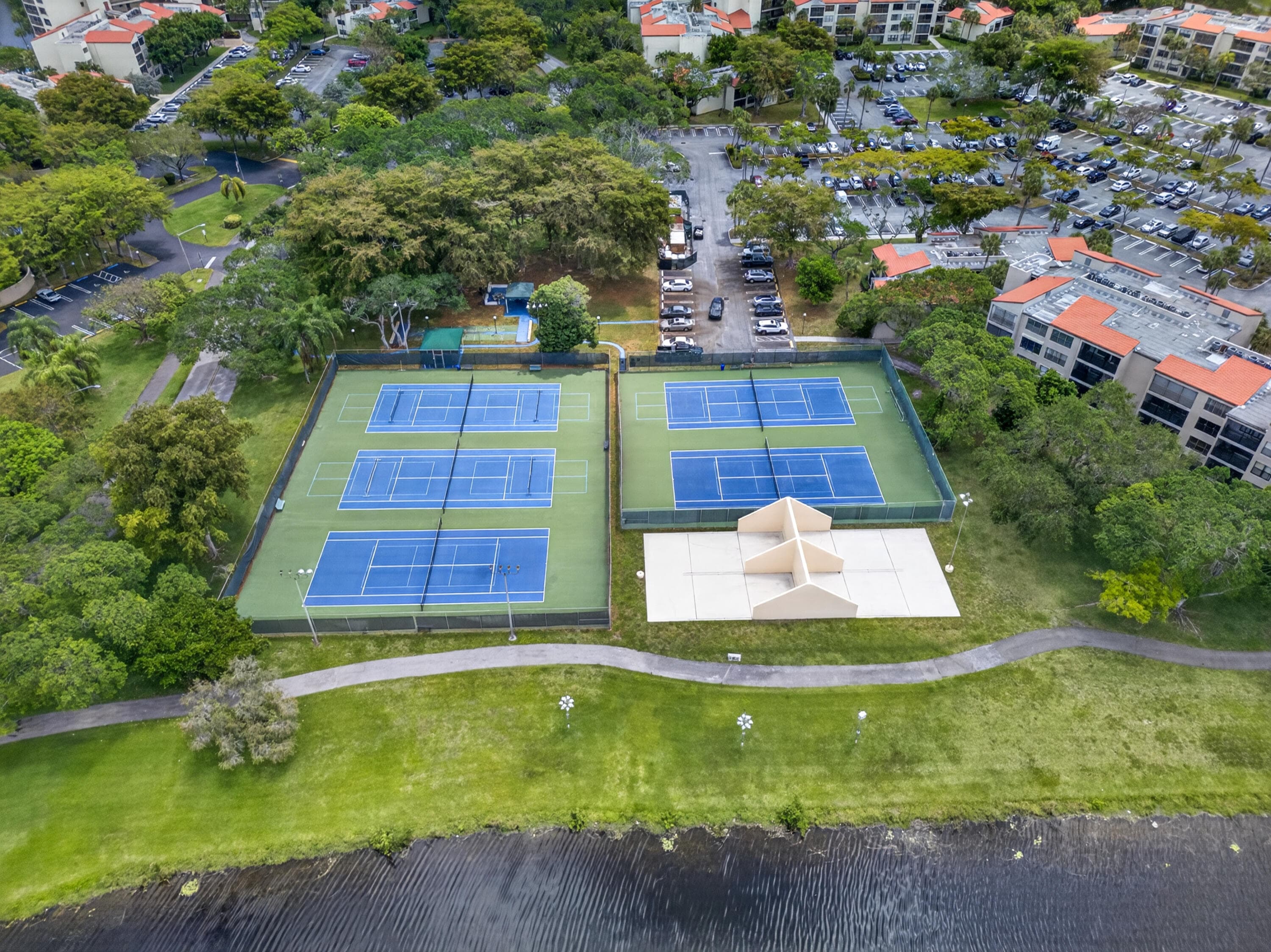2200 S Cypress Bend Drive 101, Pompano Beach, FL 33069 — photo 54 of 59