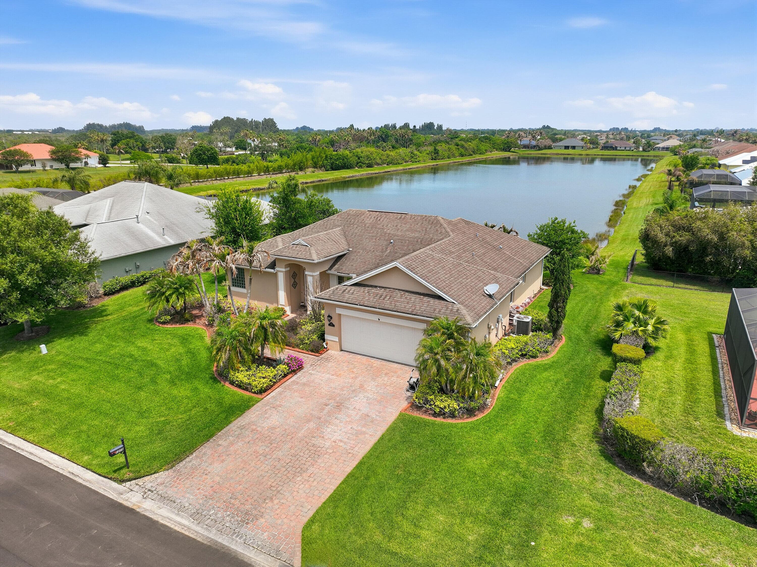 1215 Southlakes Way SW, Vero Beach, FL 32968 — photo 38 of 50