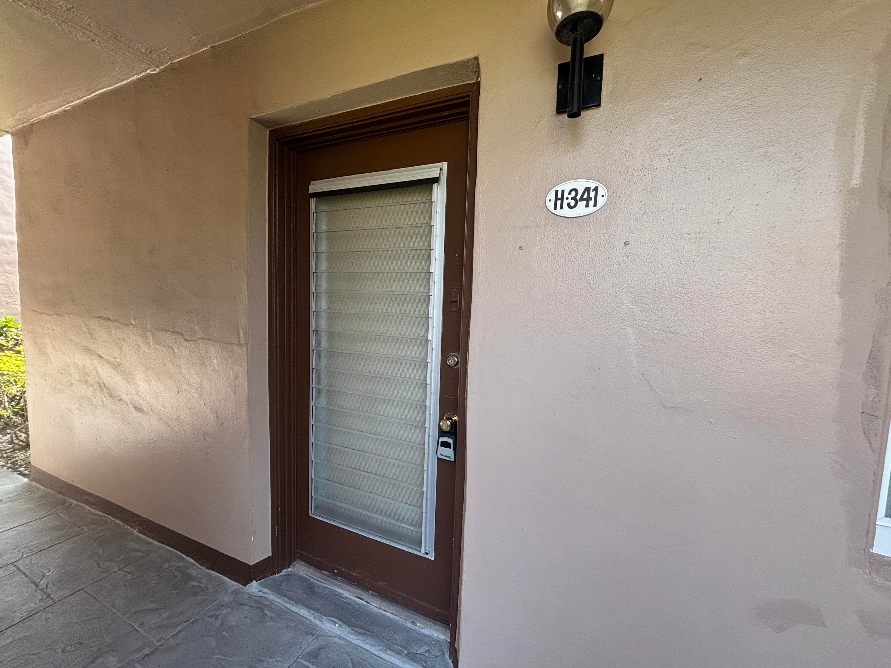341 Piedmont H, Delray Beach, FL 33484 — photo 15 of 31