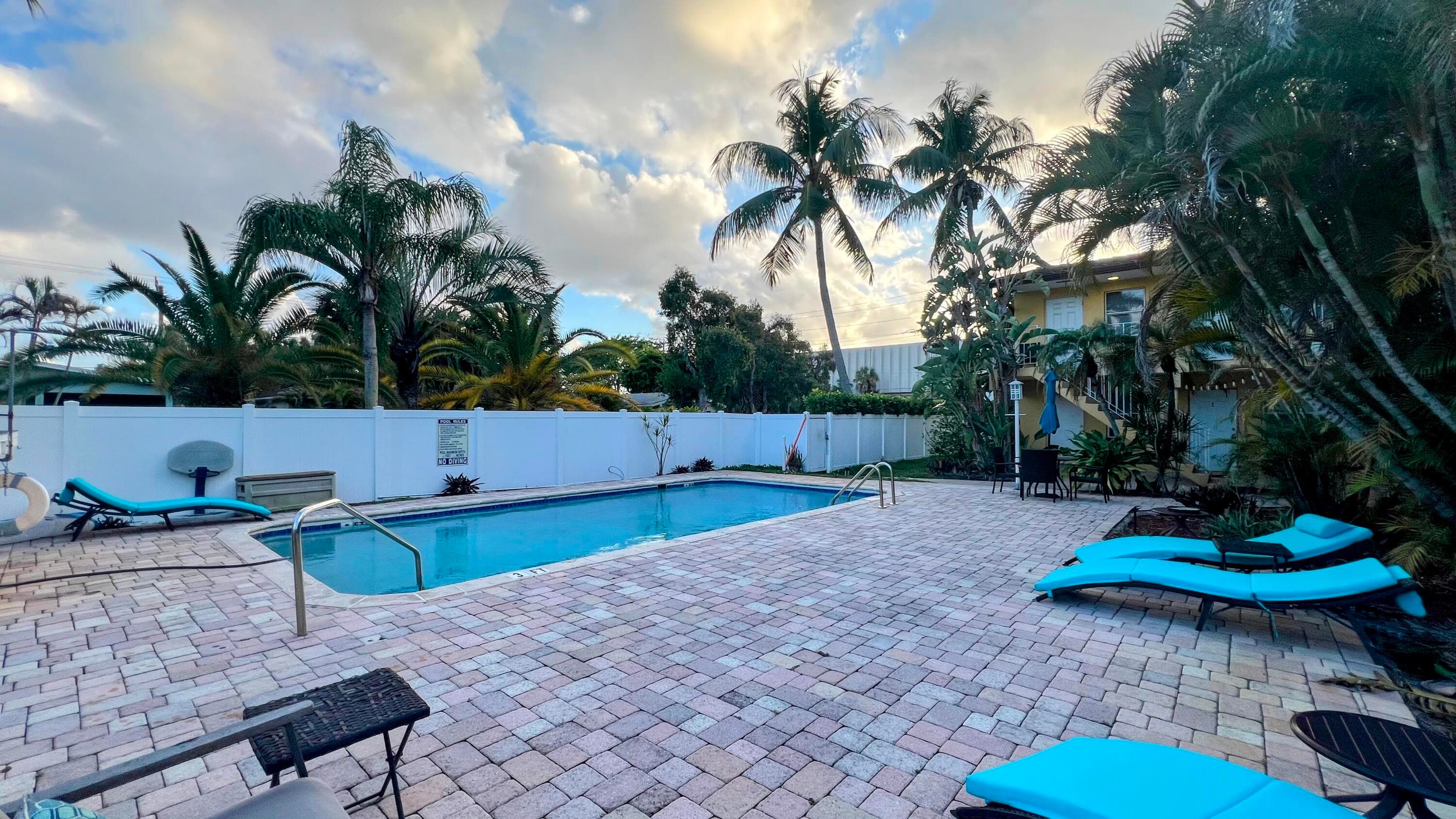 1401 NE 15th Street 8, Fort Lauderdale, FL 33304 — photo 2 of 11