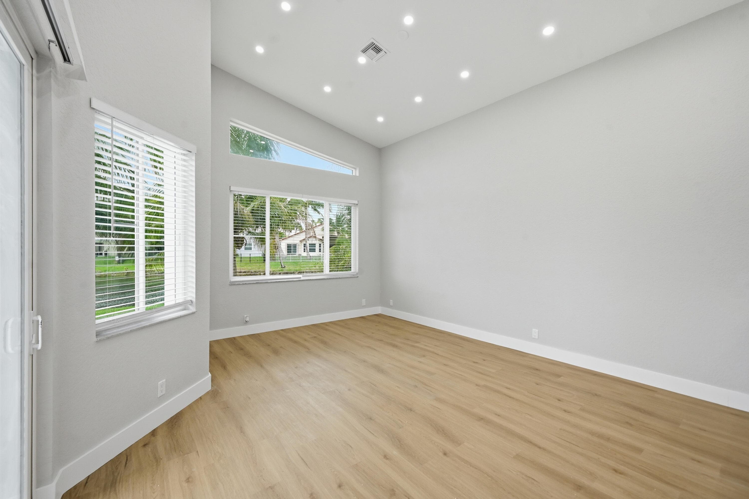 285 NW 45th Terrace, Deerfield Beach, FL 33442 — photo 21 of 44